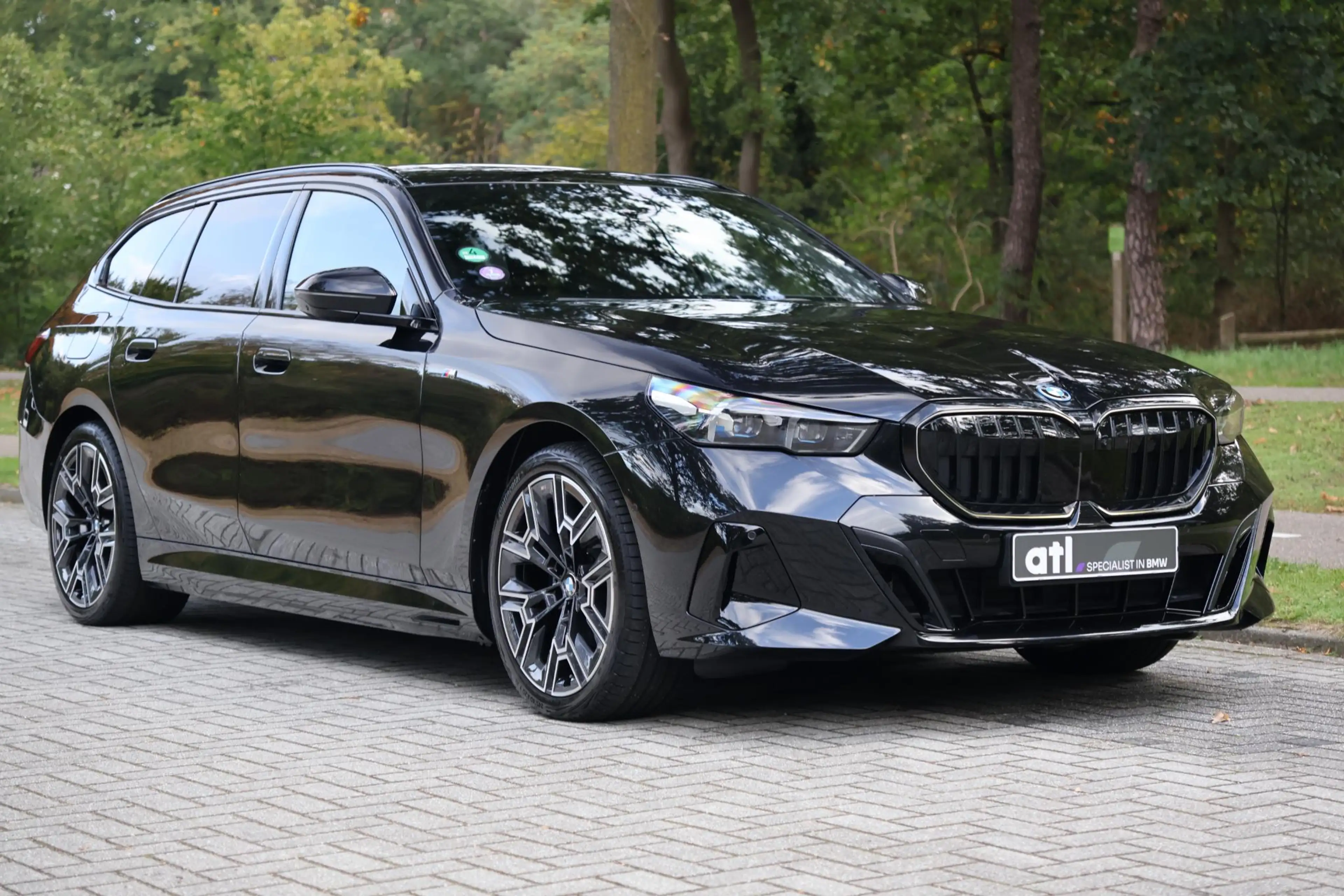 BMW 530 5-serie Touring 530e xDrive M-sport | Bowers Wilki — photo 10
