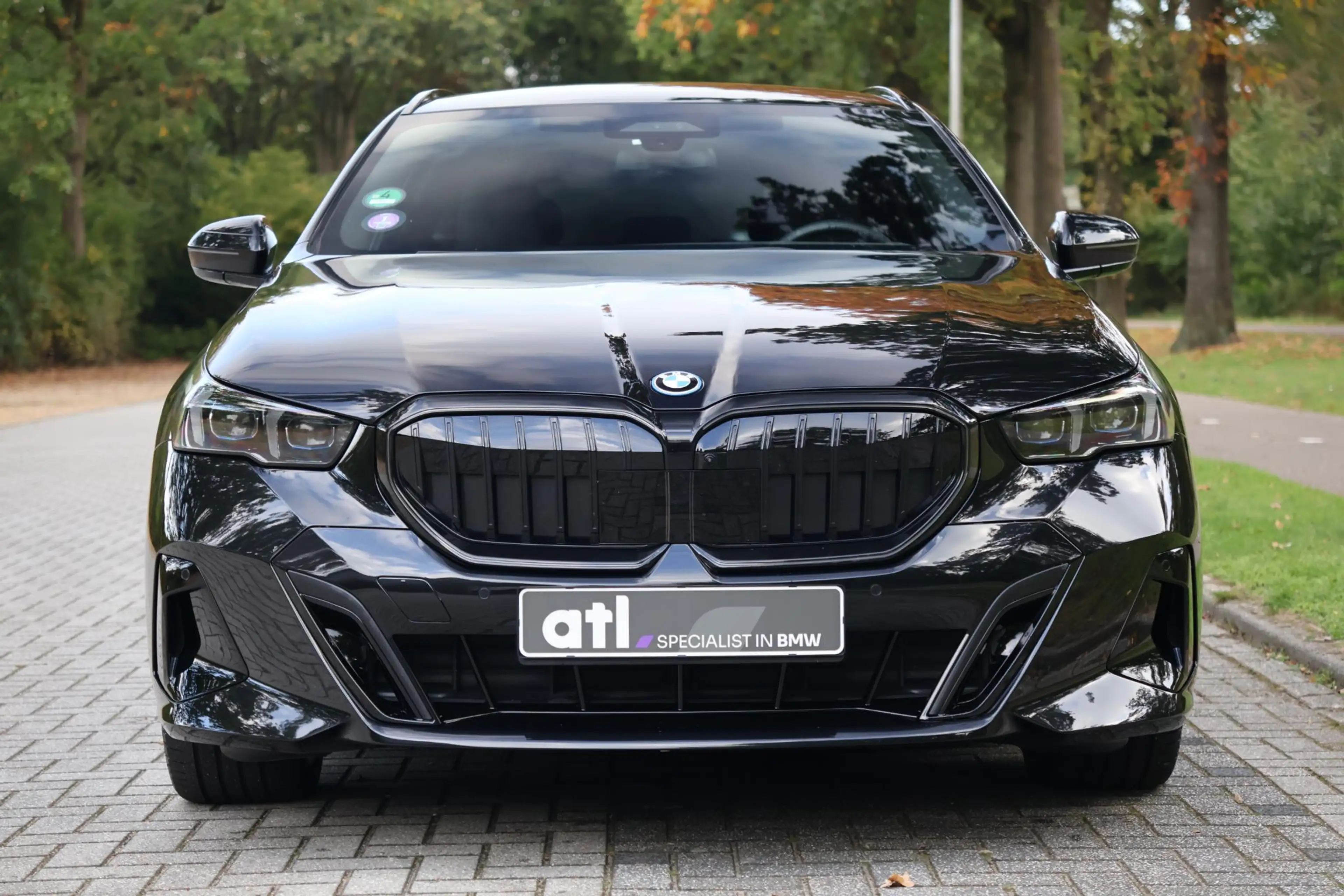 BMW 530 5-serie Touring 530e xDrive M-sport | Bowers Wilki — photo 12