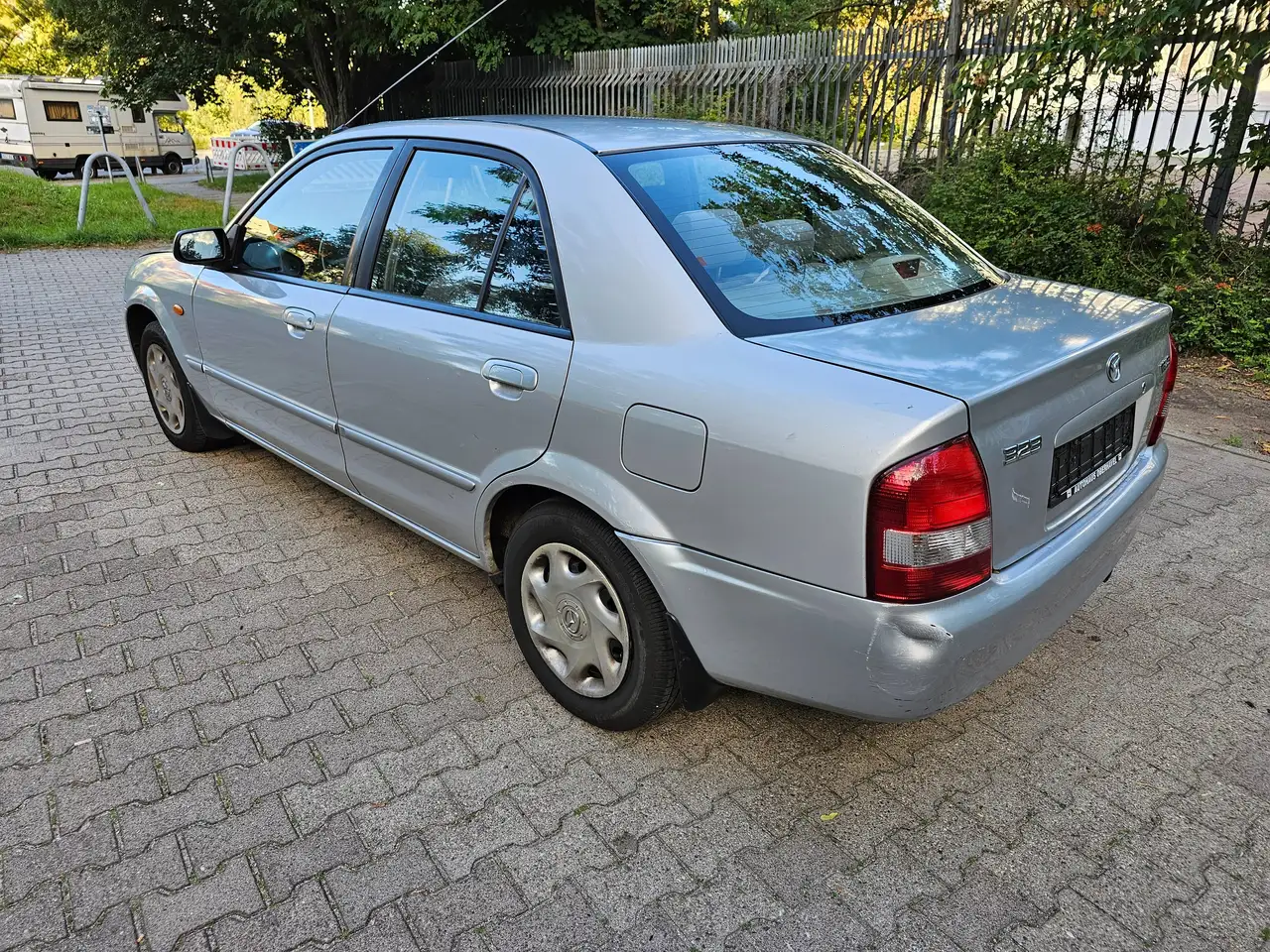 Mazda 323 1.4 S Comfort Automatik, foto 7
