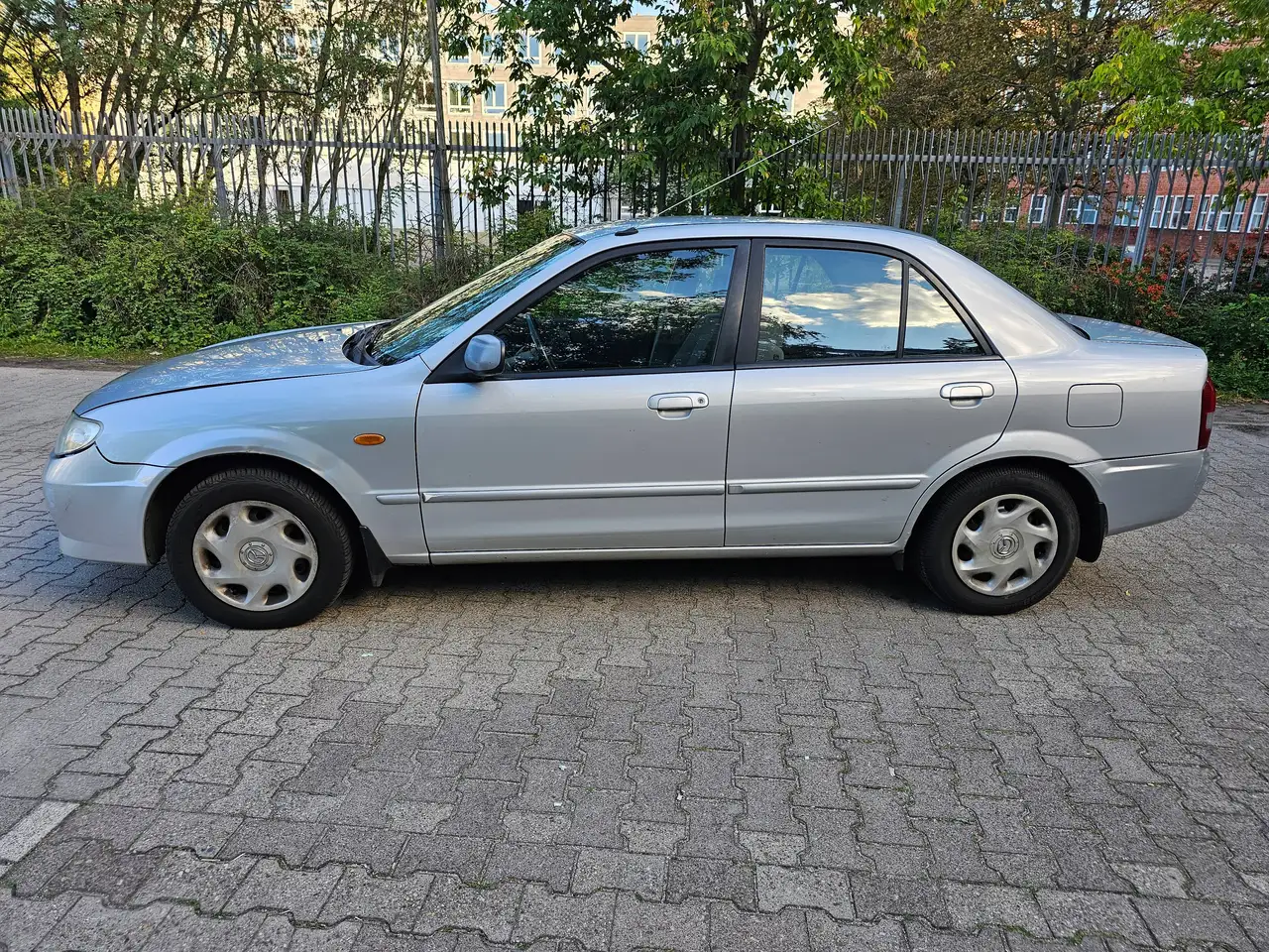 Mazda 323 1.4 S Comfort Automatik, foto 8