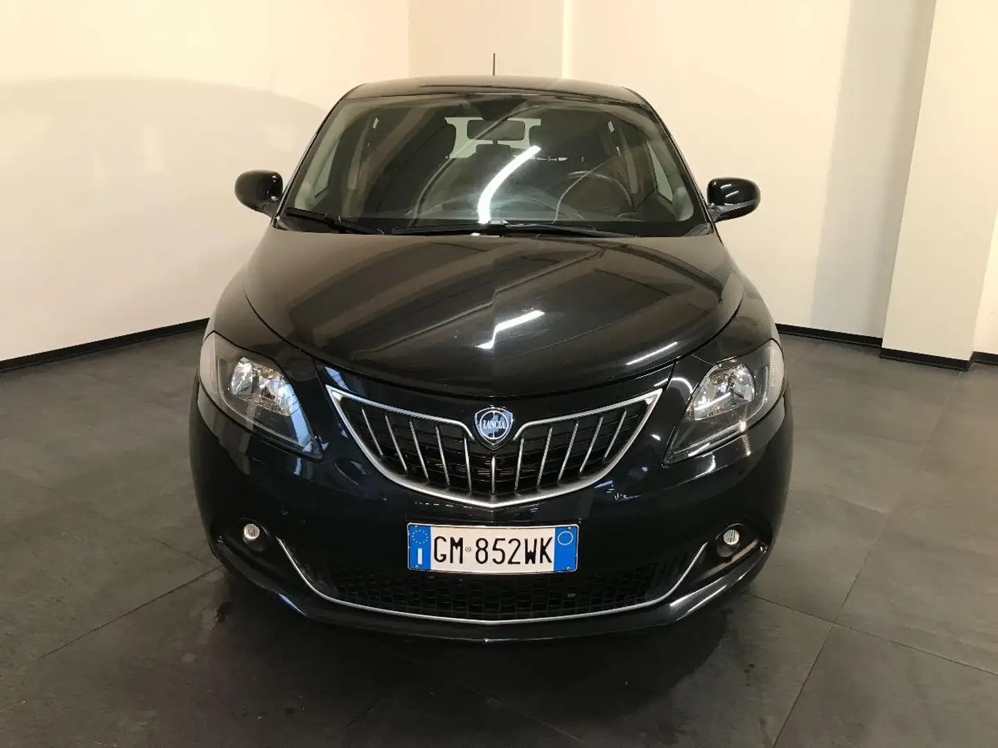 Lancia Ypsilon 1.0 FireFly 5p. S&S Hybrid Oro Noir - 2