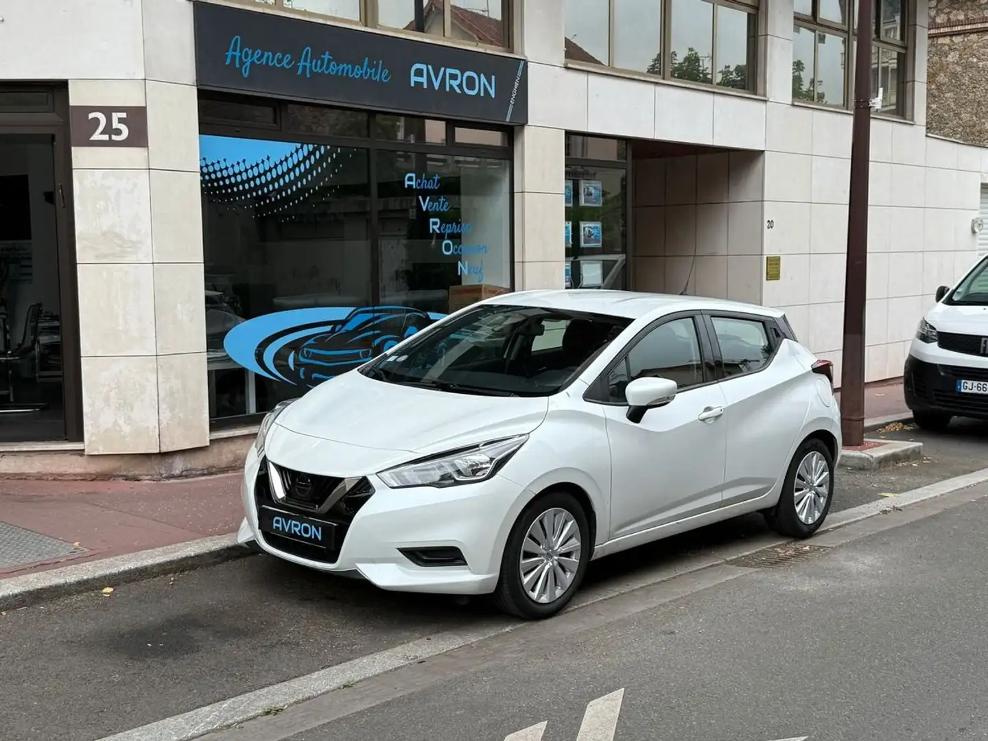 Nissan Micra V 1.0 IG-T 100 BUSINESS EDITION Blanc - 1
