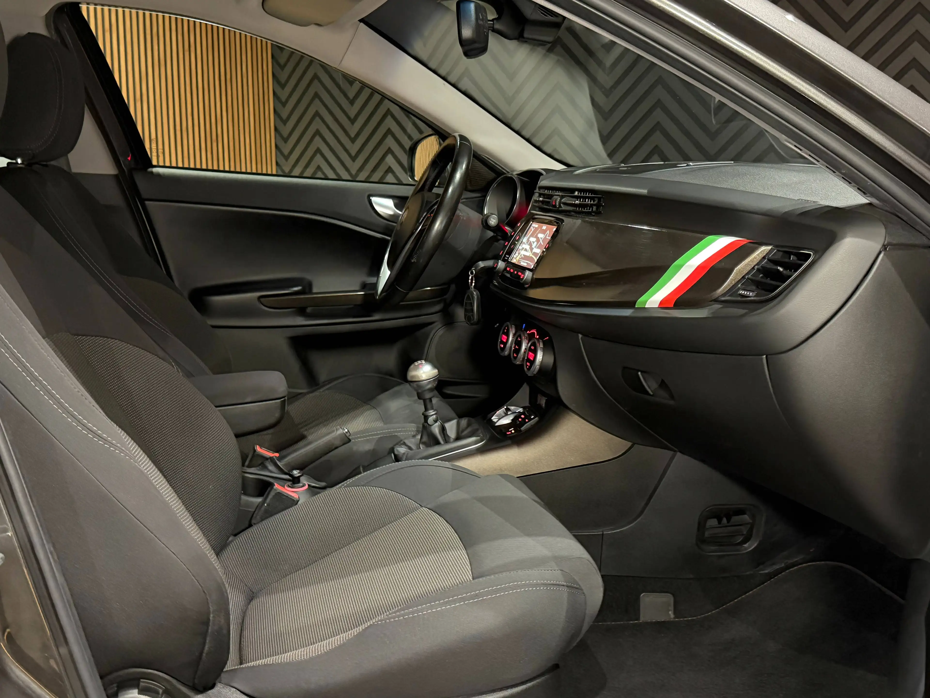 Alfa Romeo Giulietta ✅ 1.4 TB GARANTIE Navi CruiseC Trekhaak DNA Isofix PDC — photo 8