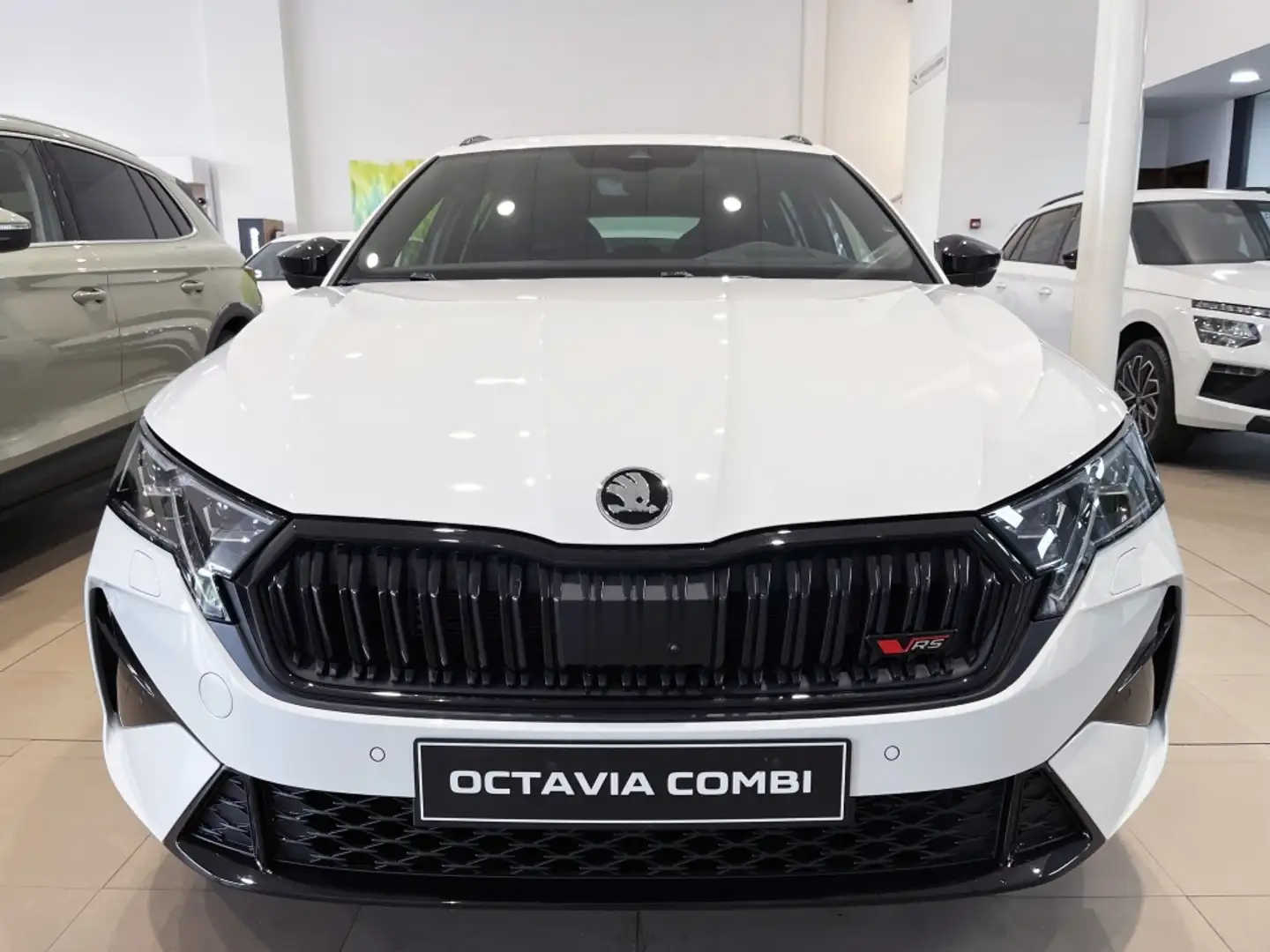 Skoda Octavia Combi 2.0 TSI RS DSG7 195kW Blanco - 2