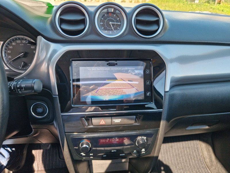 Suzuki Vitara 1.6 DDiS Comfort 4x2 Navi/Leder/Panorama — photo 9