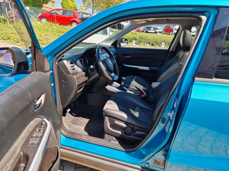 Suzuki Vitara 1.6 DDiS Comfort 4x2 Navi/Leder/Panorama — photo 13