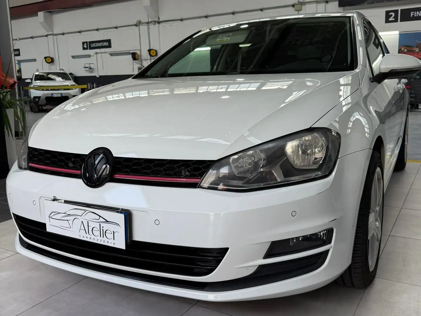 Volkswagen Golf Golf VII 2013 5p 1.6 tdi Highline Executive 110cv Weiß - 1