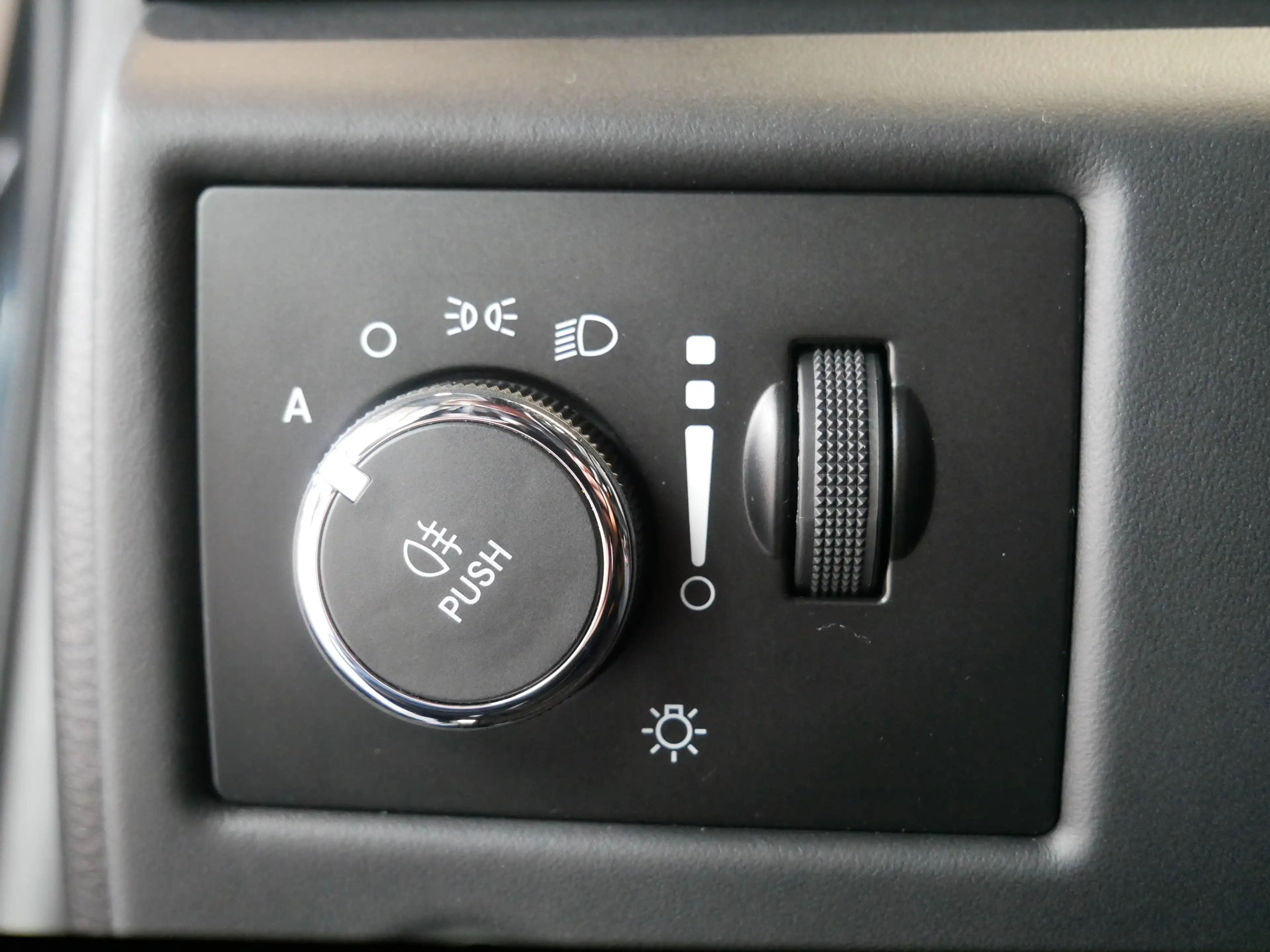 Jeep Grand Cherokee 6.2 V8 Trackhawk Supercharged ACC — photo 17