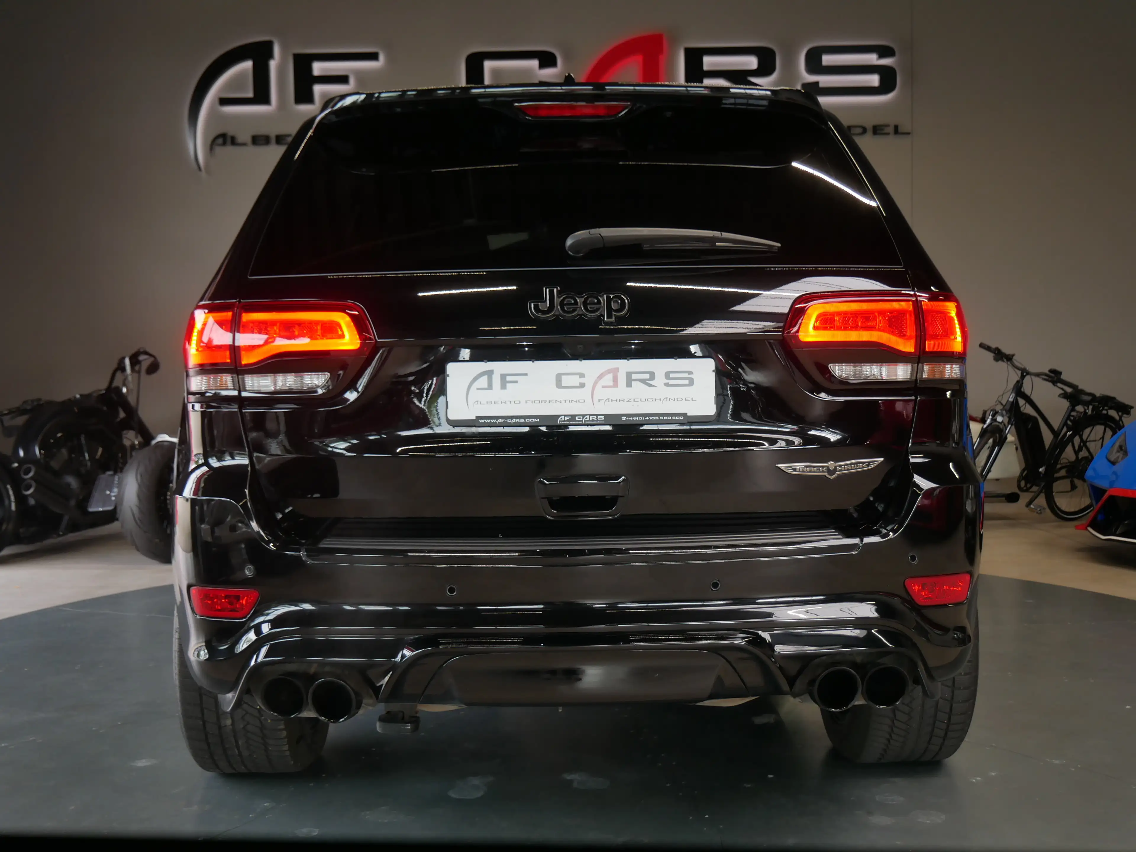 Jeep Grand Cherokee 6.2 V8 Trackhawk Supercharged ACC — photo 6