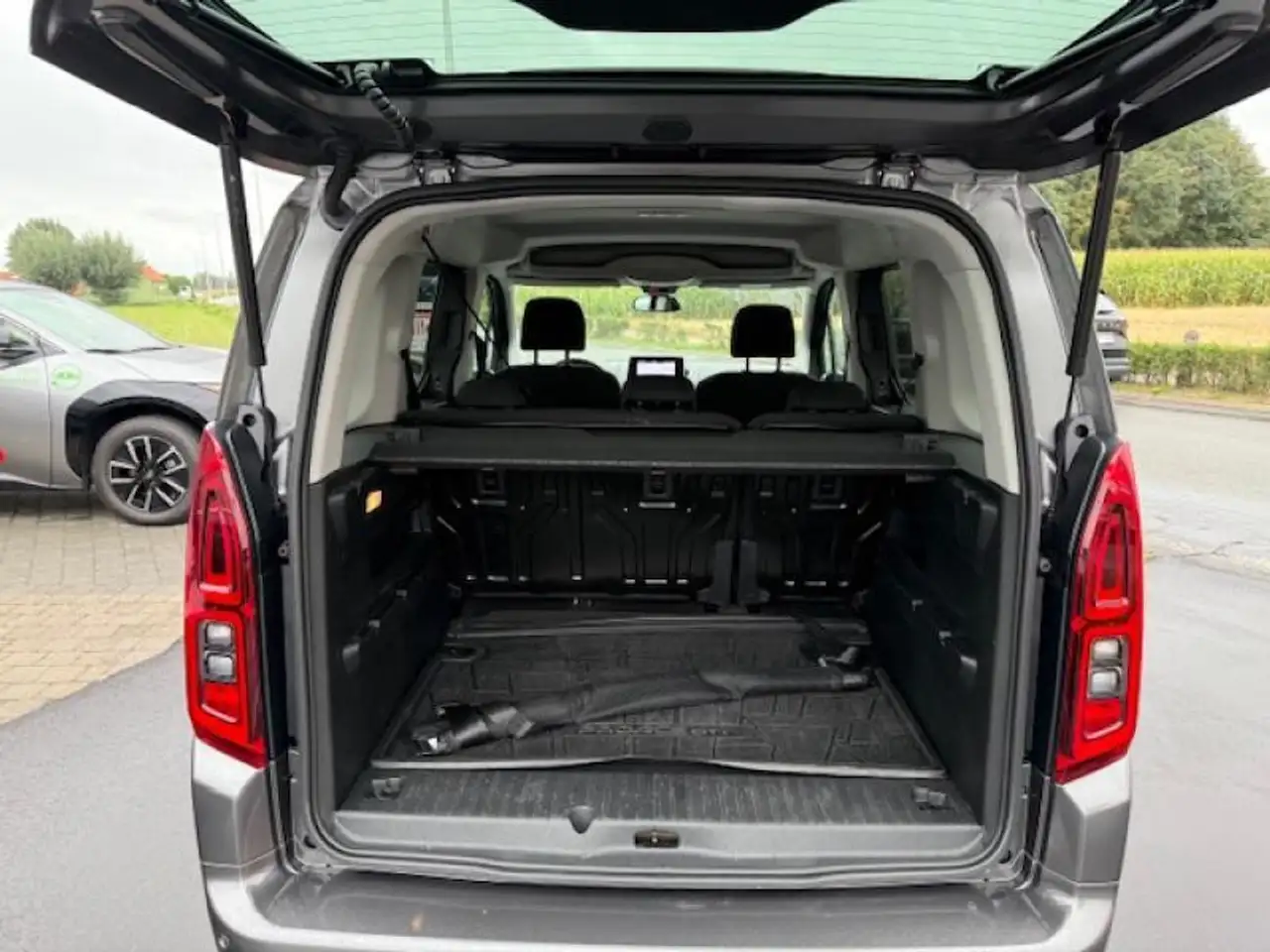 Toyota Verso MPV Proace City Verso SWB MPV & trekhaak, миниатюра 7