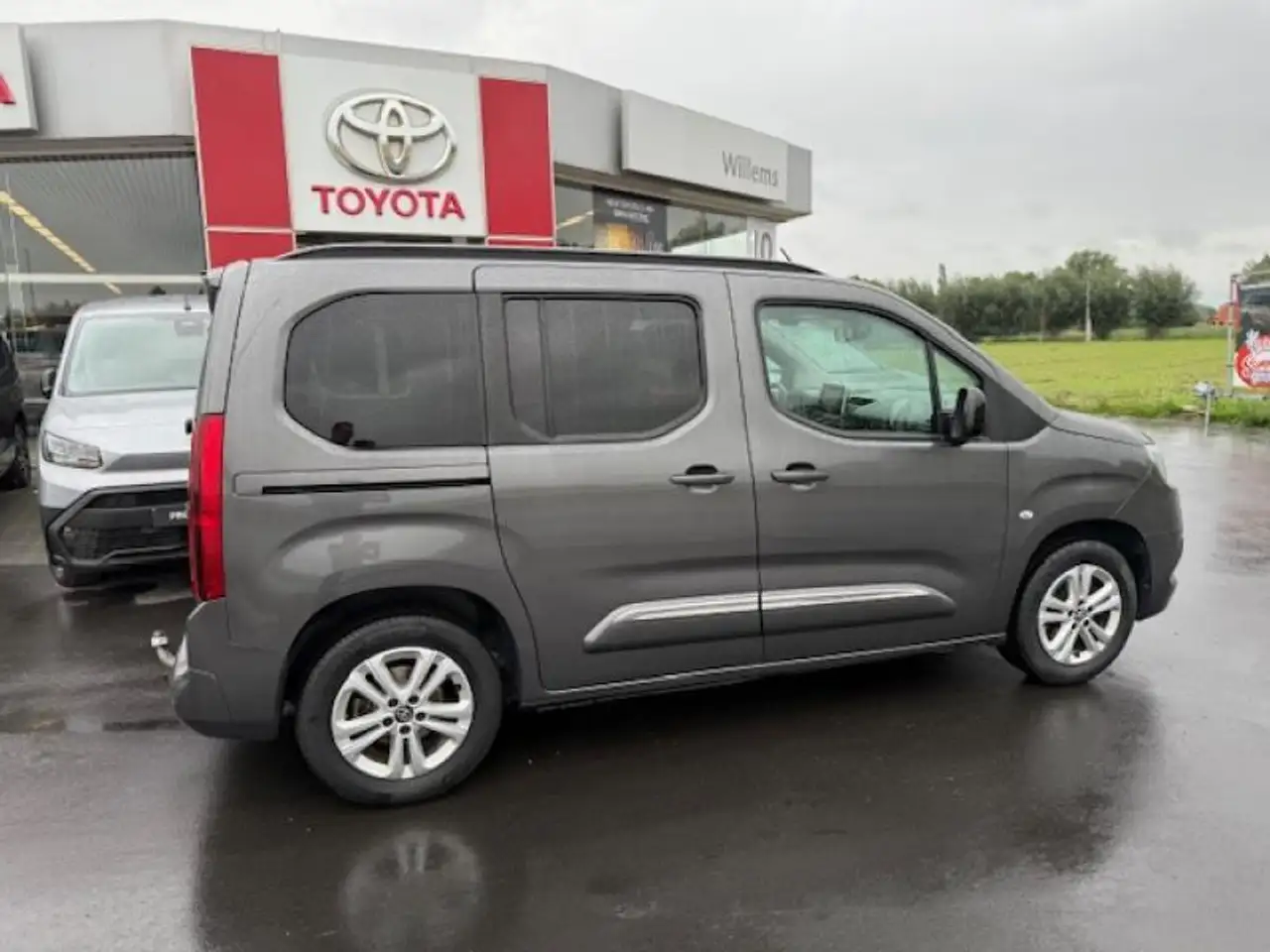 Toyota Verso MPV Proace City Verso SWB MPV & trekhaak, миниатюра 6