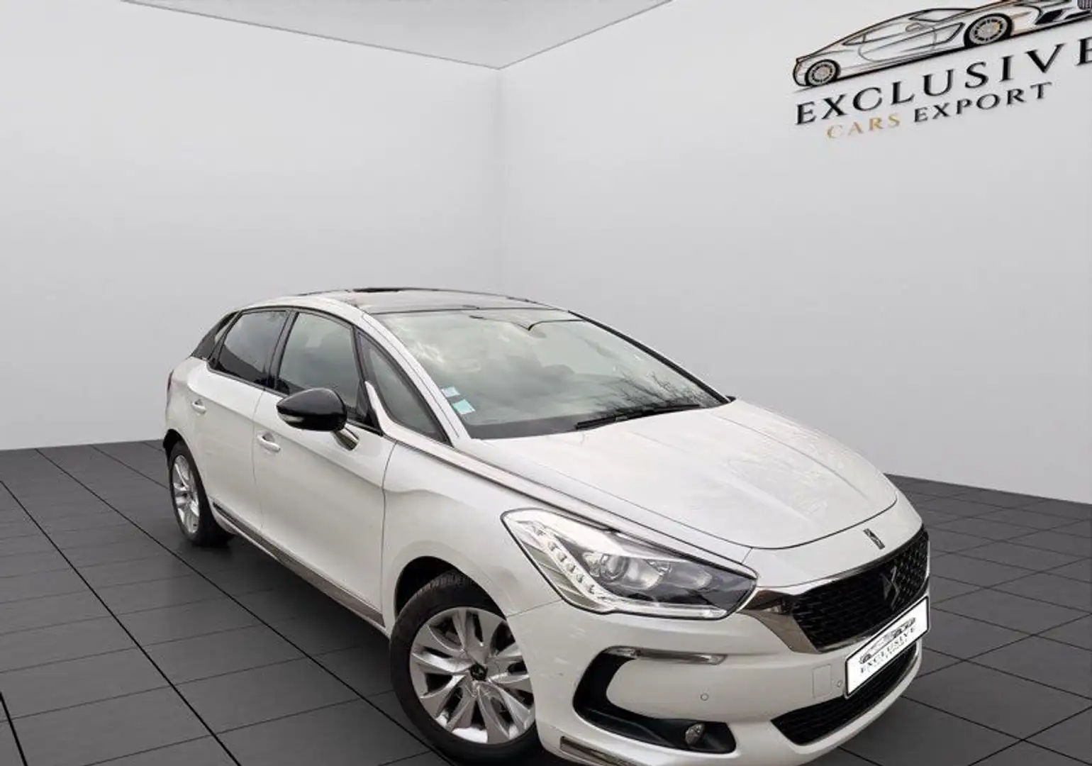 Citroen DS5 Citroën 2.0 Blue HDi 181CV Boîte automatique Année 11-2017 Blanco - 2