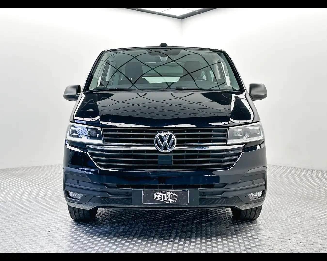 Volkswagen T6.1 Multivan Multivan 2.0 TDI 150CV Trendline Noir - 2