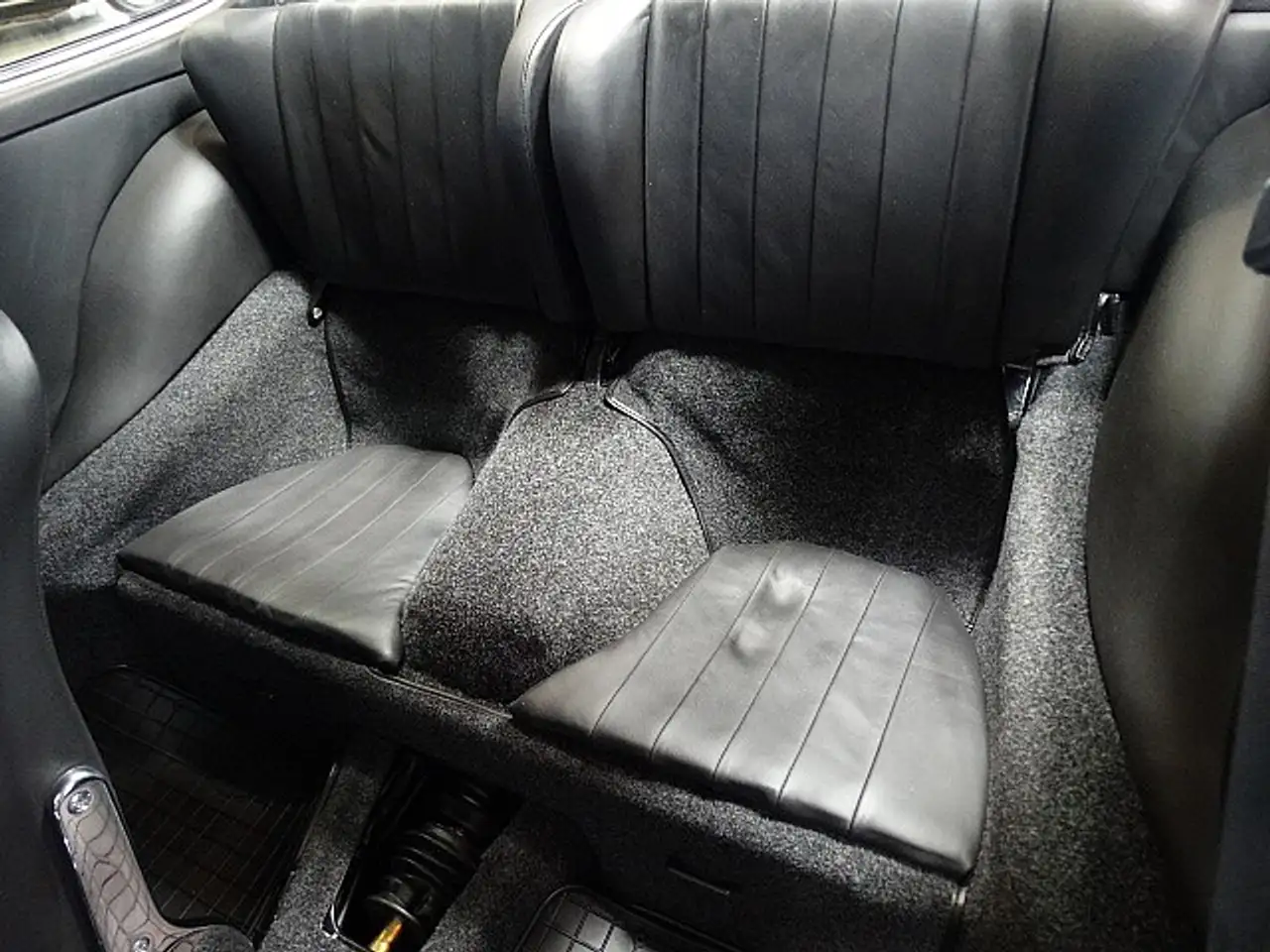 Porsche 911 2.4 T Coupe Restauriert! 82.000 ,- investiert, foto 11