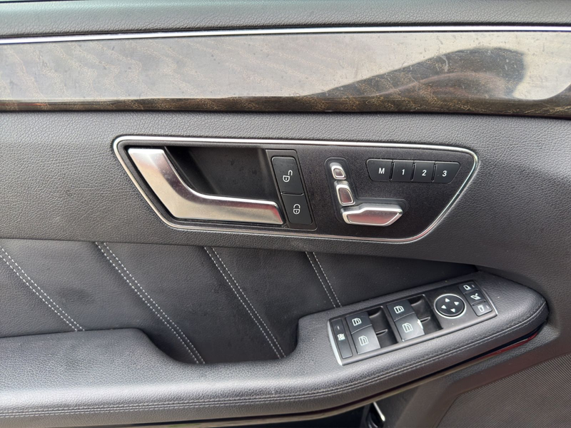 Mercedes-Benz E 400 E400 T Avantgarde Sportpaket TOP AUSSTATTUNG — photo 9