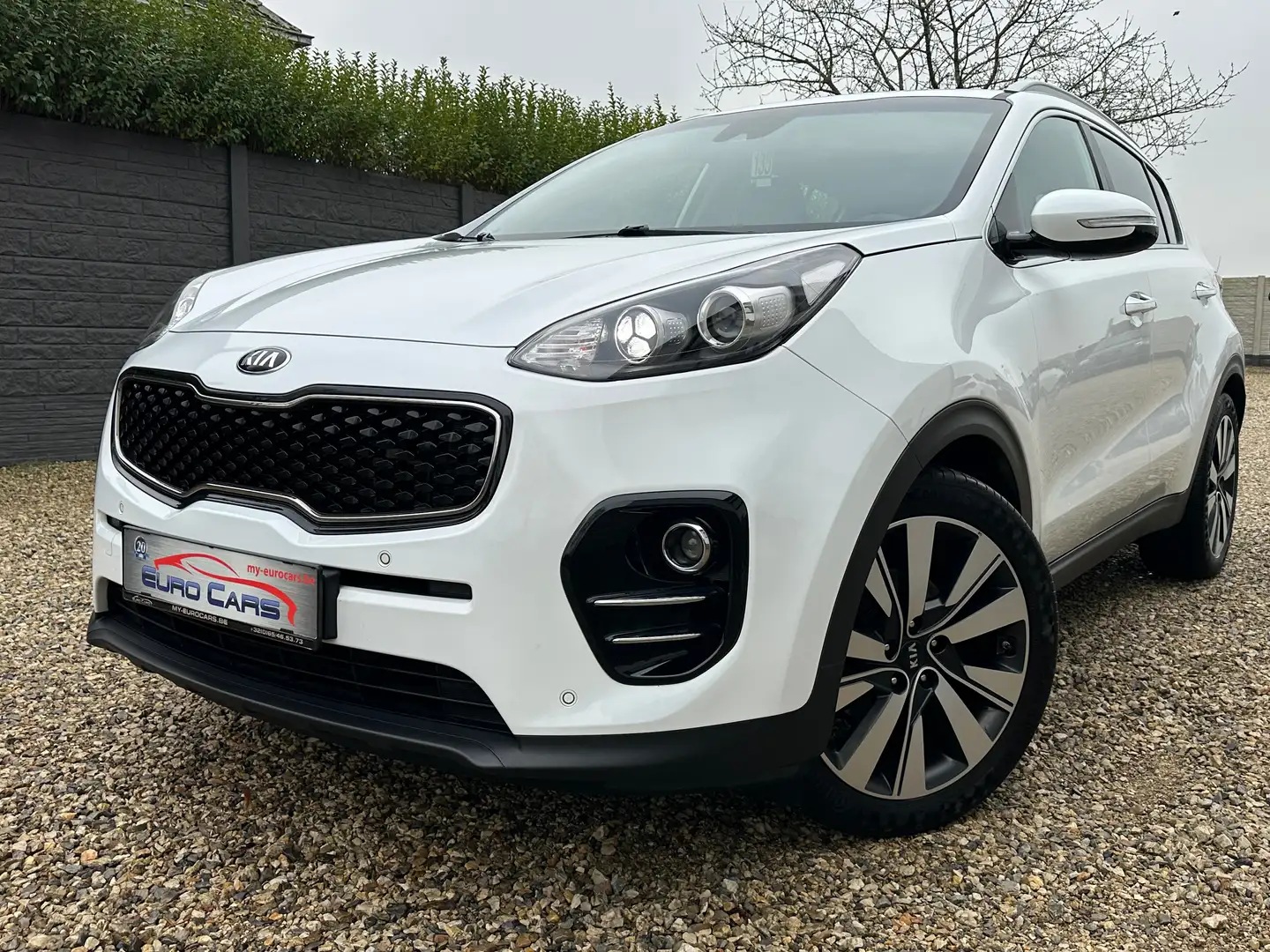 Kia Sportage 1.7 CRDi 2WD Style Pack*BTE AUTO*CUIR*CAM*NAVI* Blanc - 1