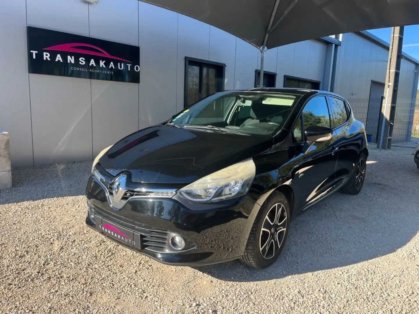 Renault Clio IV 1.5 dCi 90 CH Limited / Origine France Noir - 1