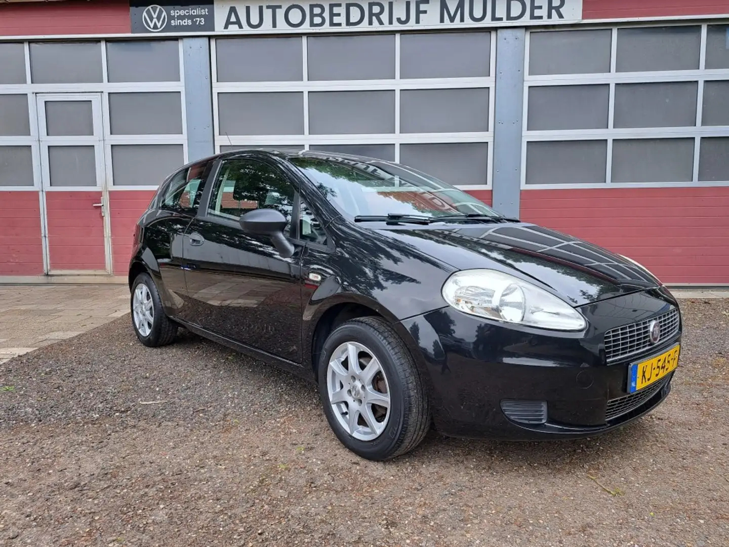 Fiat Grande Punto 1.2 i Active 65 Pk Zwart - 2