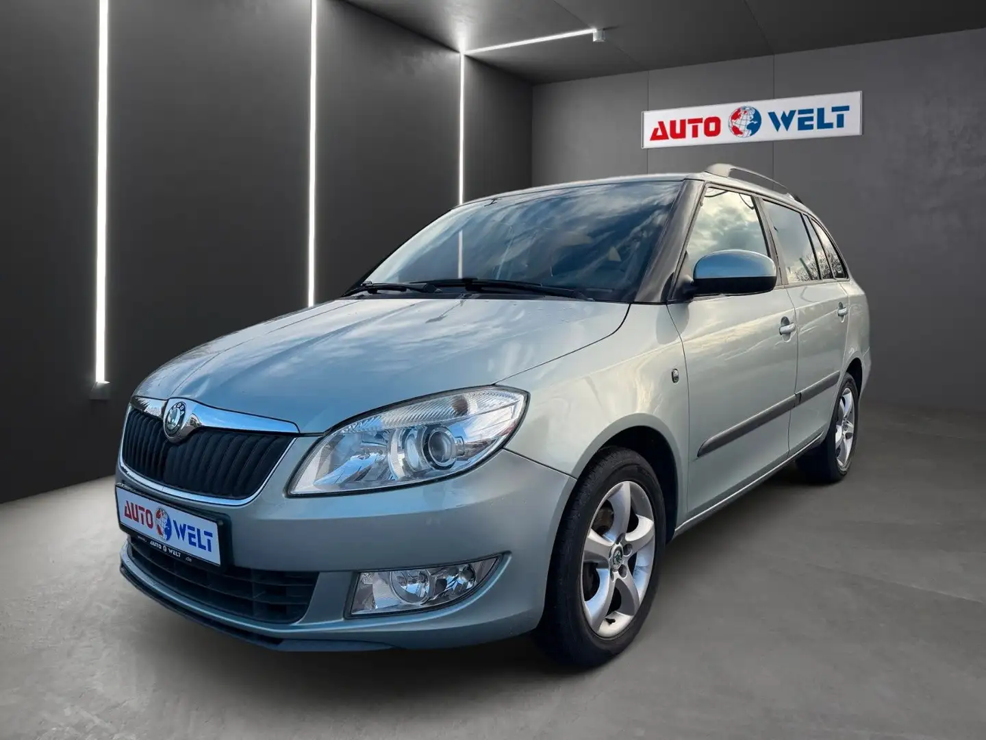 Skoda Fabia Combi 1.2 Style Edition Vert - 1