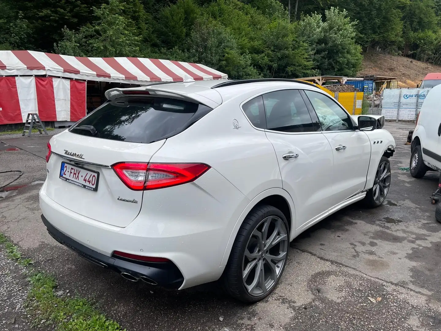 Maserati Levante Levante 3.0 V6 BiTurbo SQ4 accidentée Wit - 1