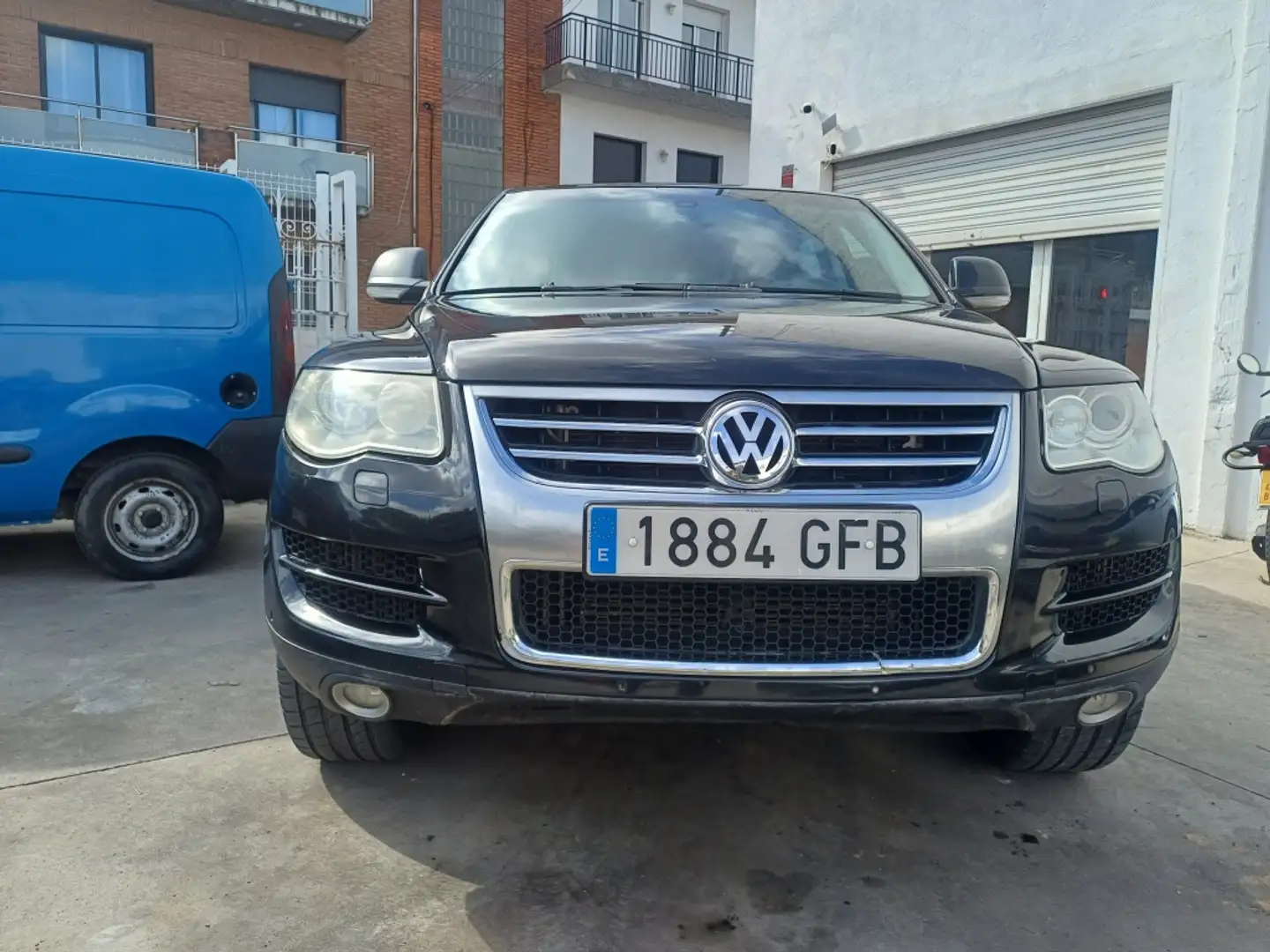Volkswagen Touareg 3.0TDI Individual Tiptronic Negro - 2
