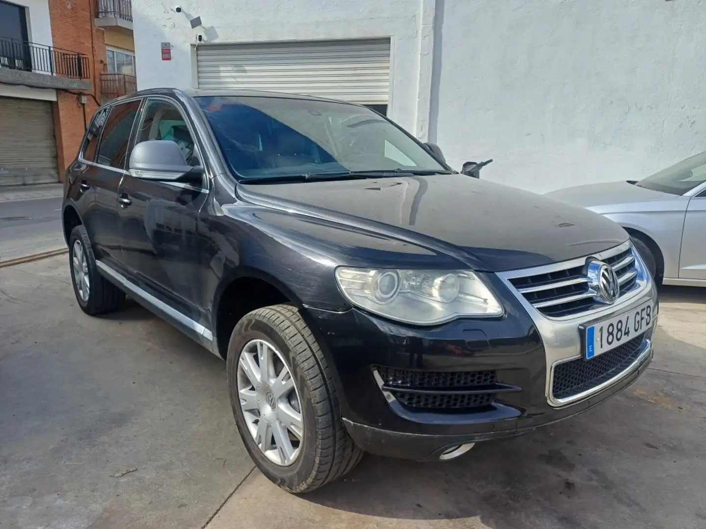 Volkswagen Touareg 3.0TDI Individual Tiptronic Negro - 1