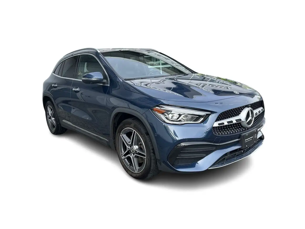 Mercedes-Benz GLA снимка Mercedes-Benz GLA