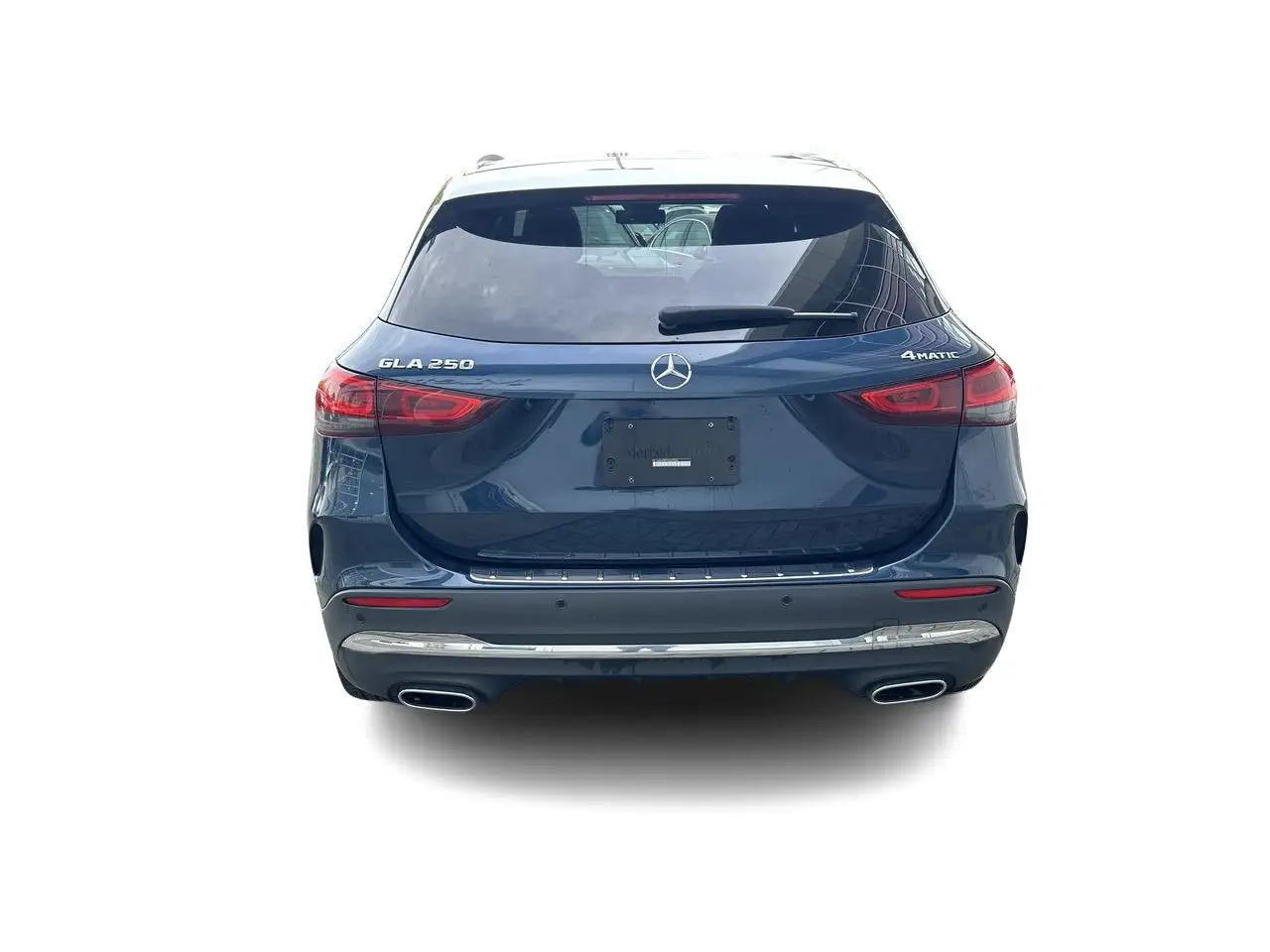 Mercedes-Benz GLA снимка Mercedes-Benz GLA