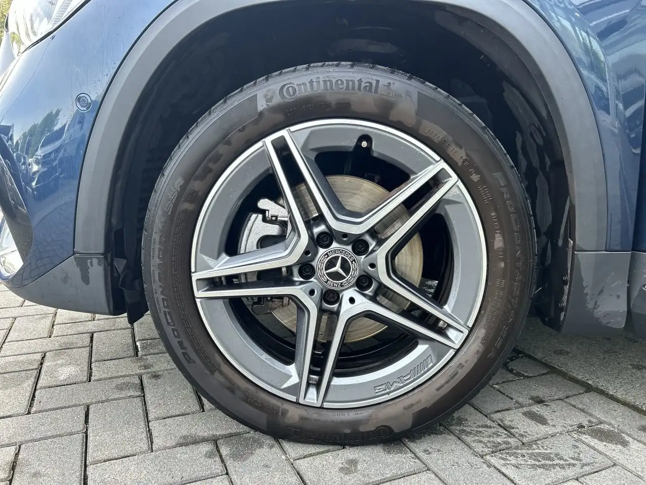Mercedes-Benz GLA снимка Mercedes-Benz GLA