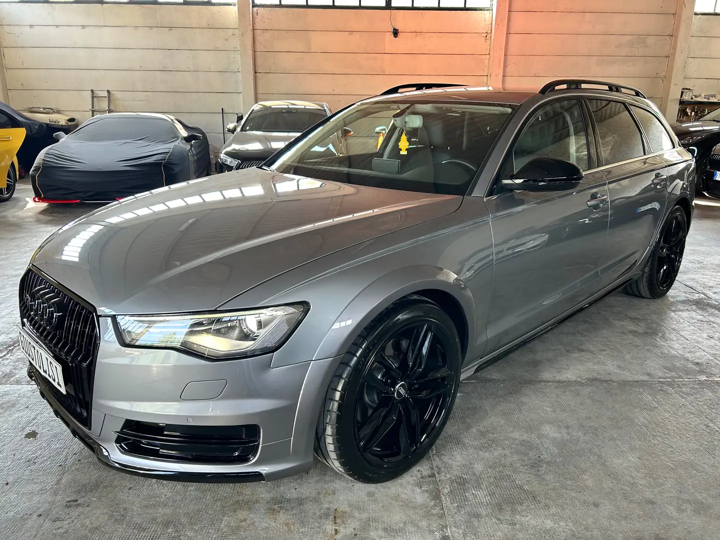 Audi A6 allroad 3.0d 218cv Quattro Šedá - 2