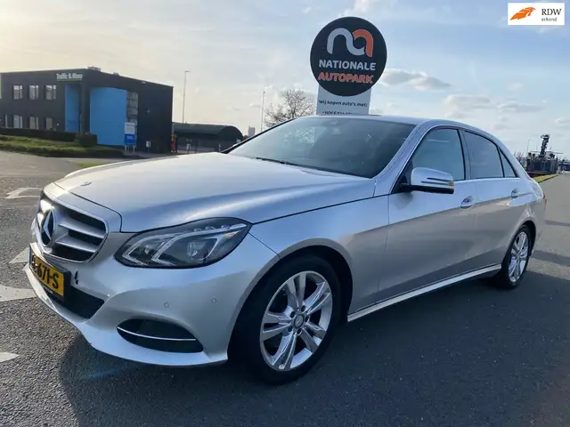 Mercedes-Benz E 350 | 2014 | BlueTEC Prestige Avantgarde | Top car | A