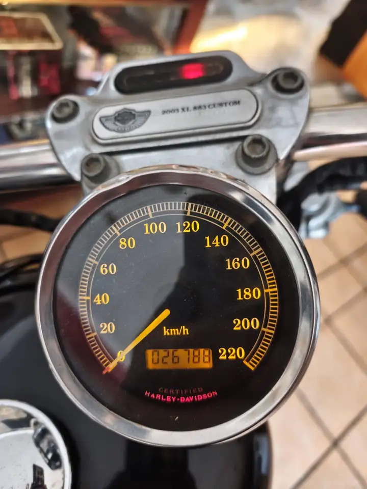Harley-Davidson Sportster XL 883