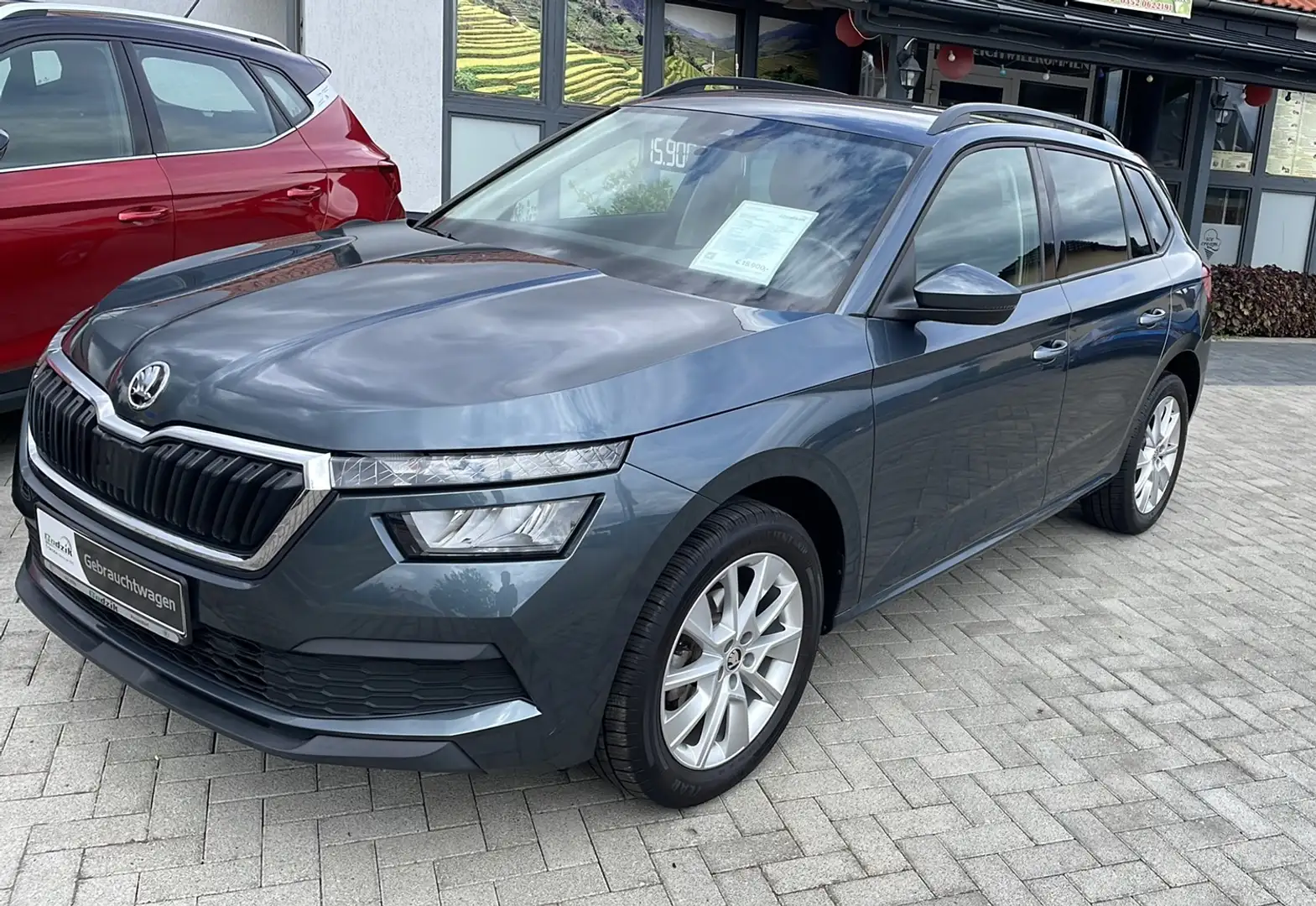 Skoda Kamiq Ambition # 17" Alu # AHK Vorbereitung Gris - 1