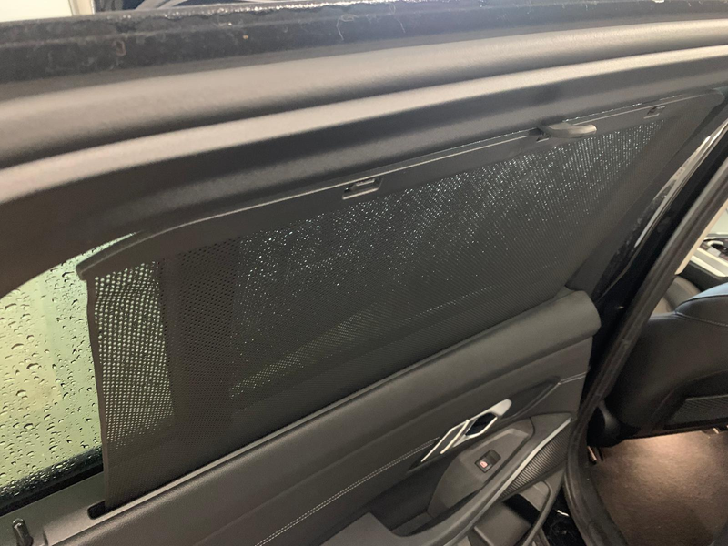 BMW 330 e Touring DrivingAss LED+ PANO HUD KEYLESS — photo 9
