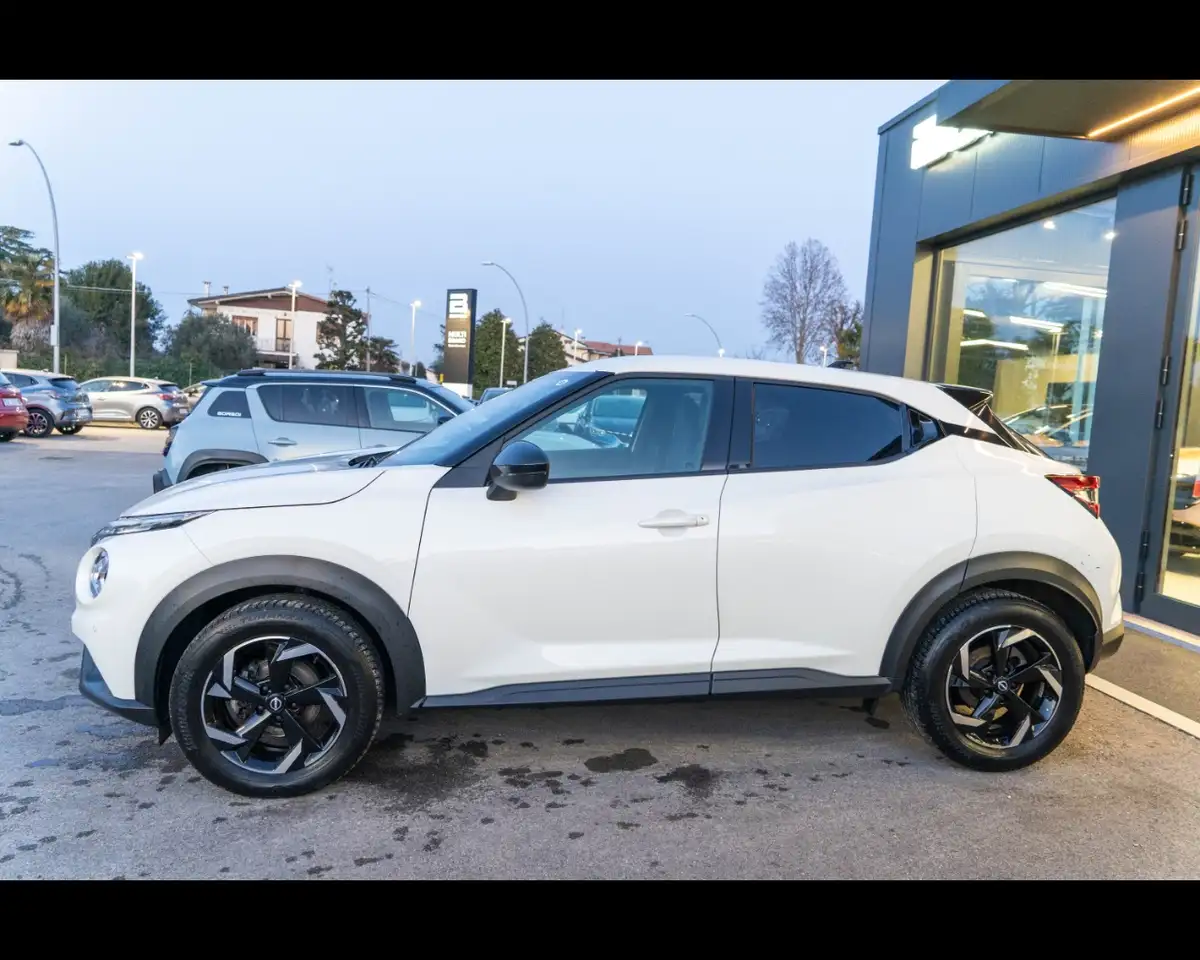 Nissan Juke 1.0 DIG-T N-Connecta 2