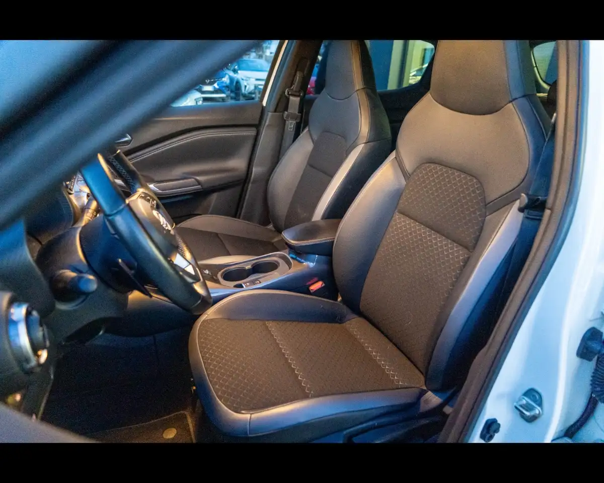 Nissan Juke 1.0 DIG-T N-Connecta 12
