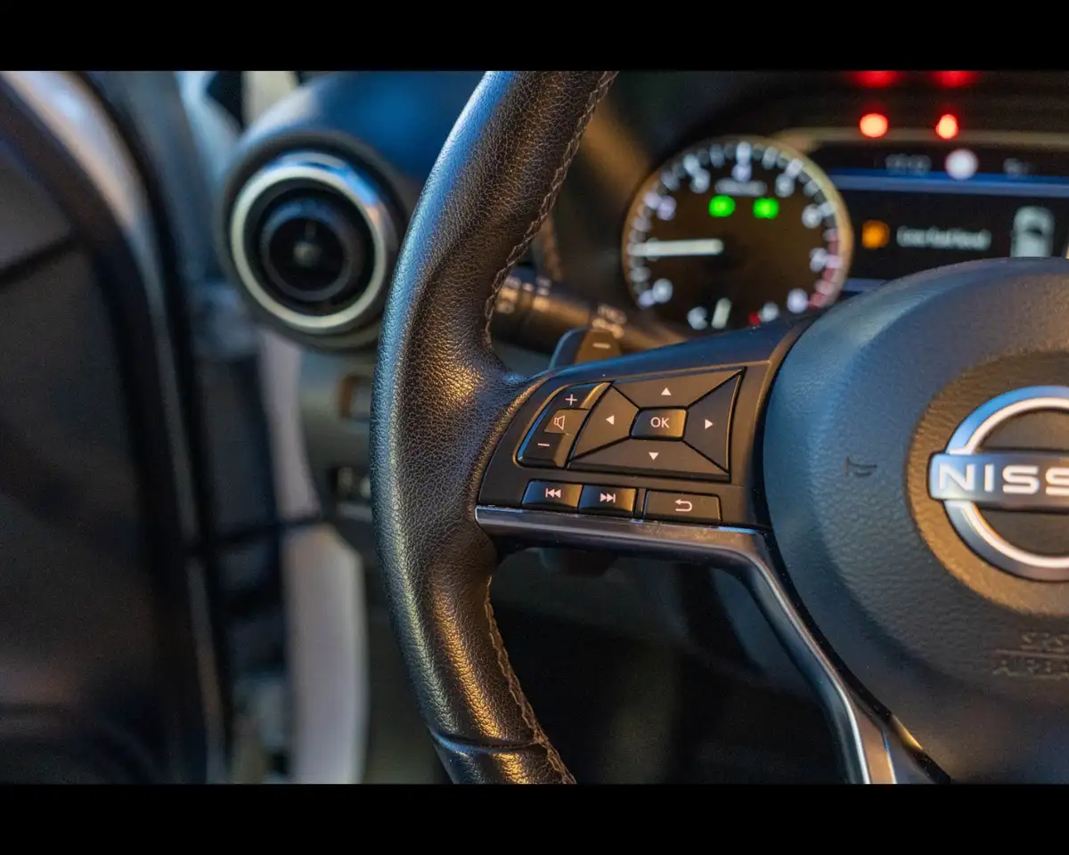 Nissan Juke 1.0 DIG-T N-Connecta 19