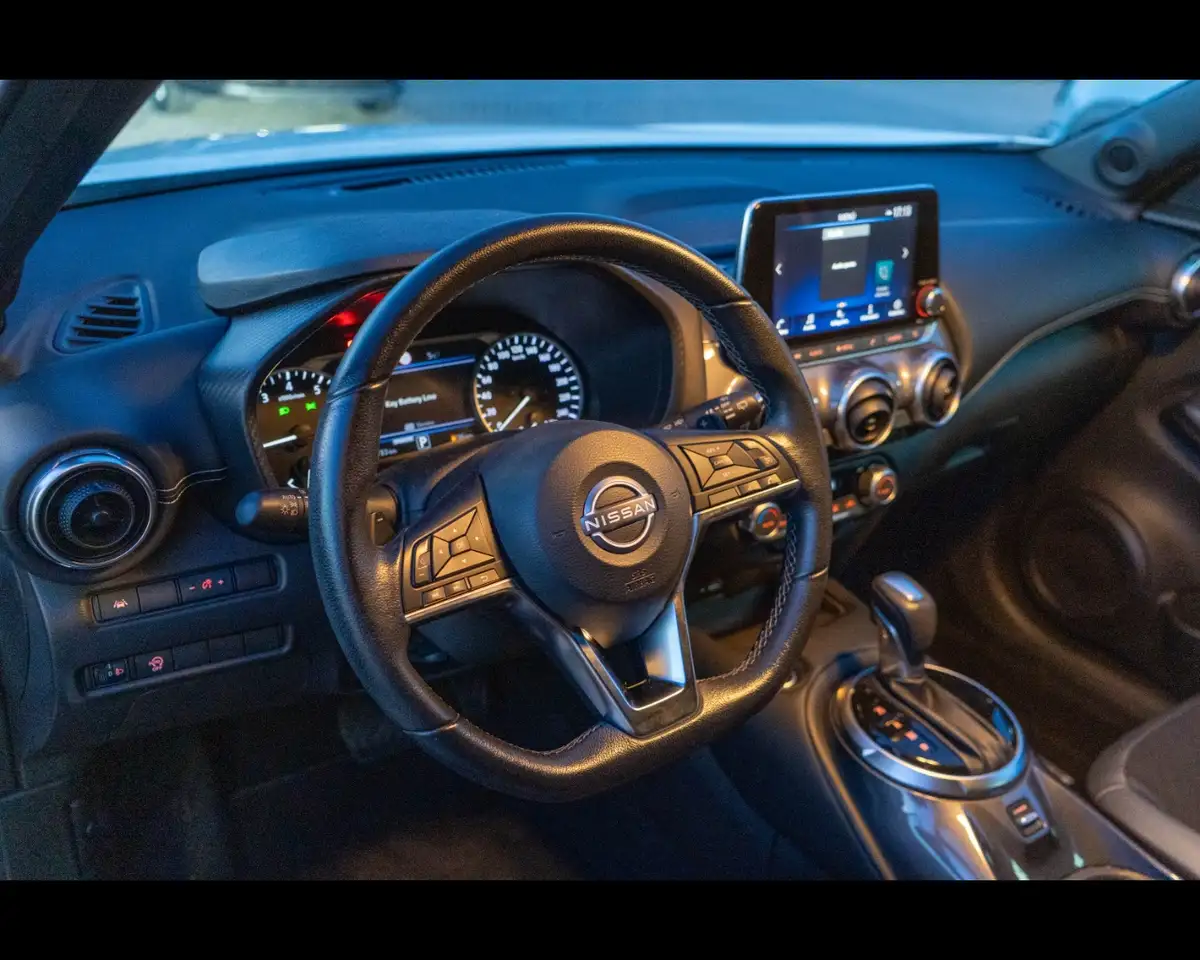 Nissan Juke 1.0 DIG-T N-Connecta 13