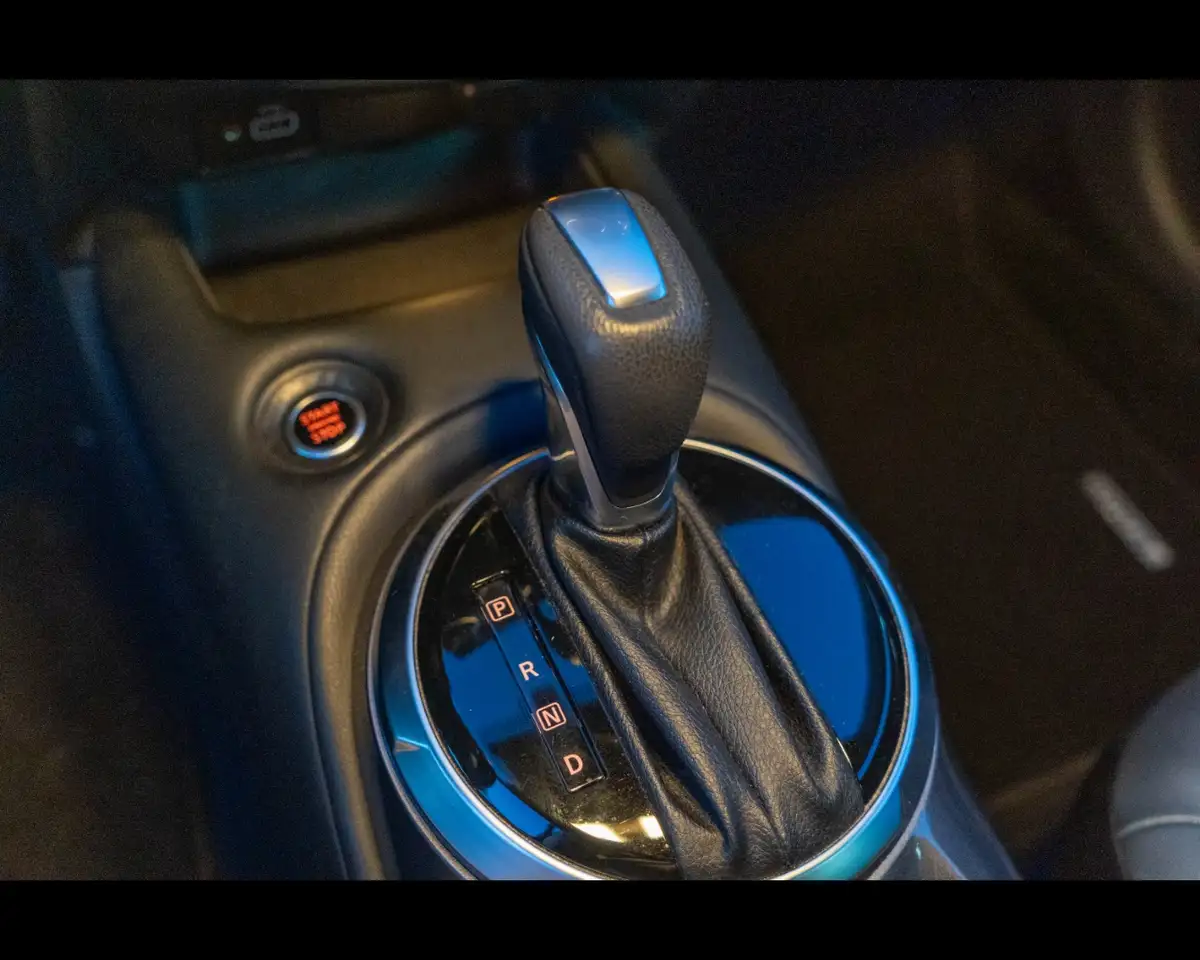 Nissan Juke 1.0 DIG-T N-Connecta 23