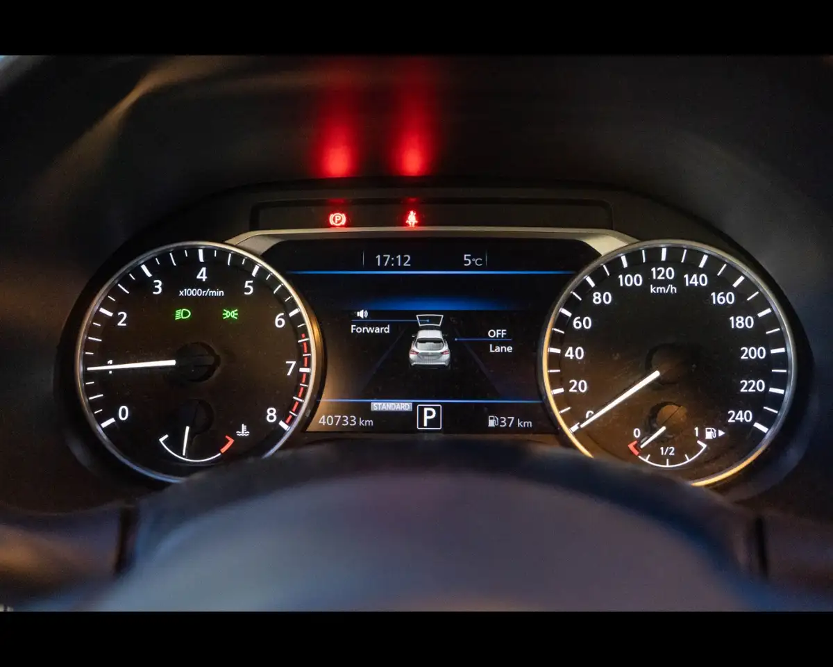 Nissan Juke 1.0 DIG-T N-Connecta 18