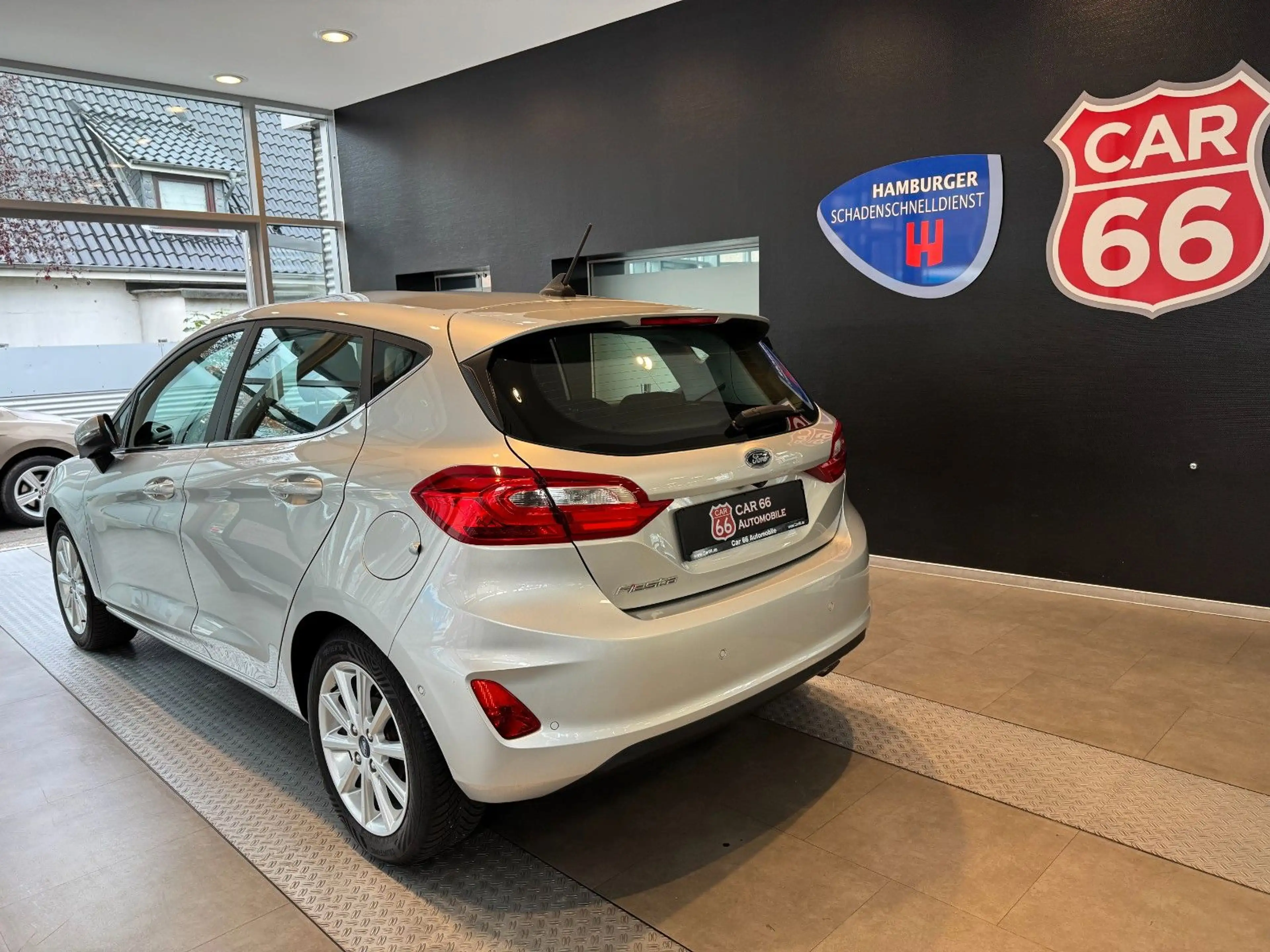 Ford Fiesta Titanium — photo 4