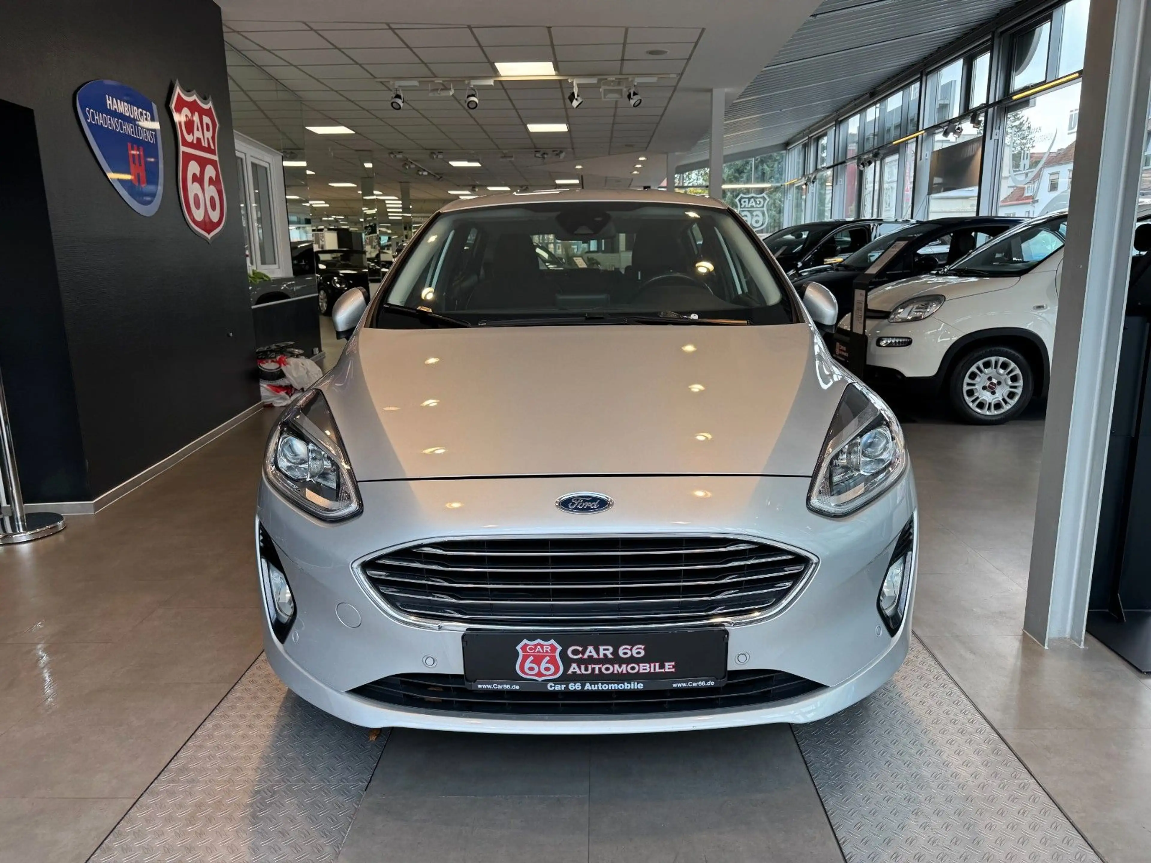Ford Fiesta Titanium — photo 2