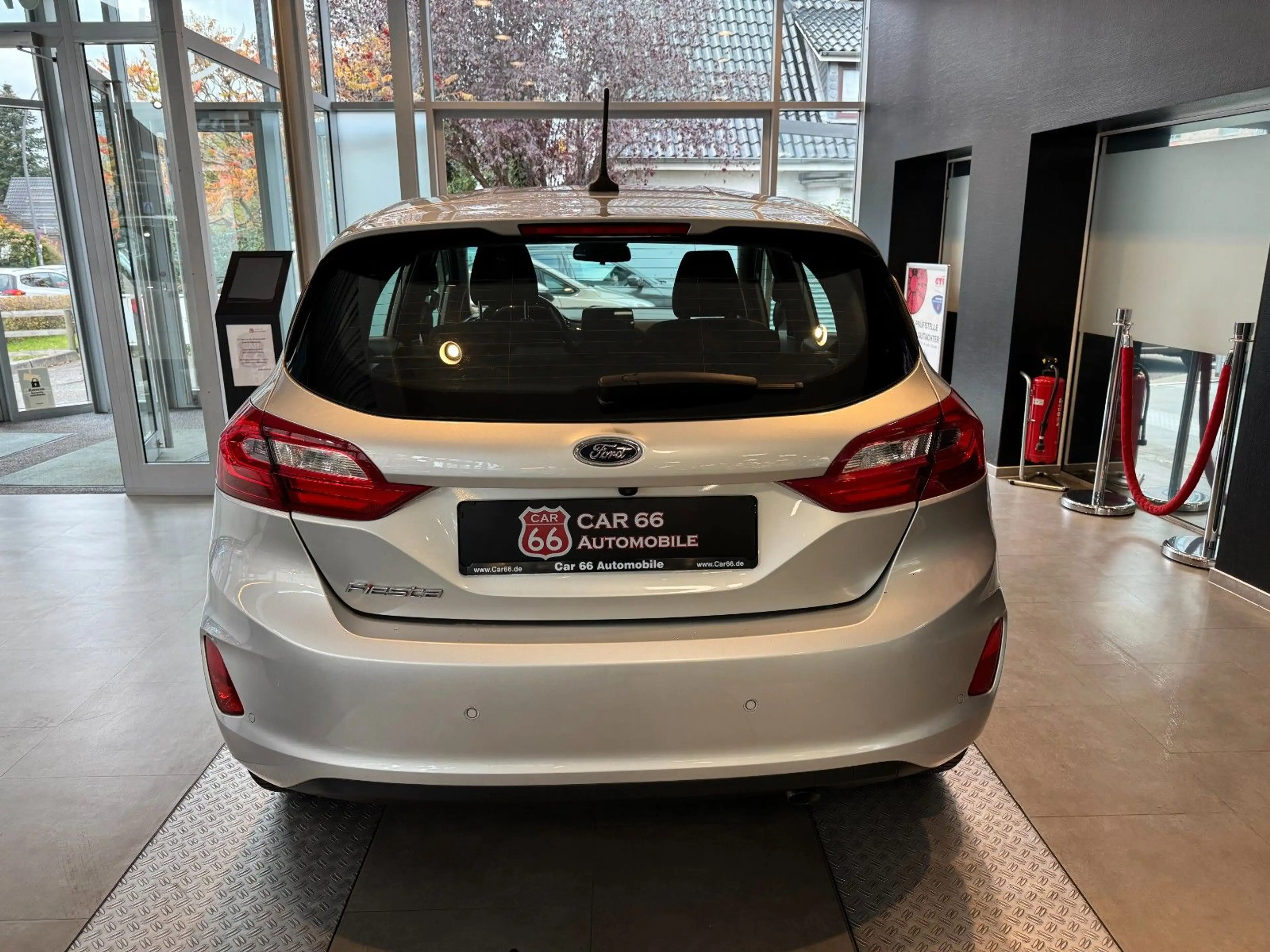 Ford Fiesta Titanium — photo 5