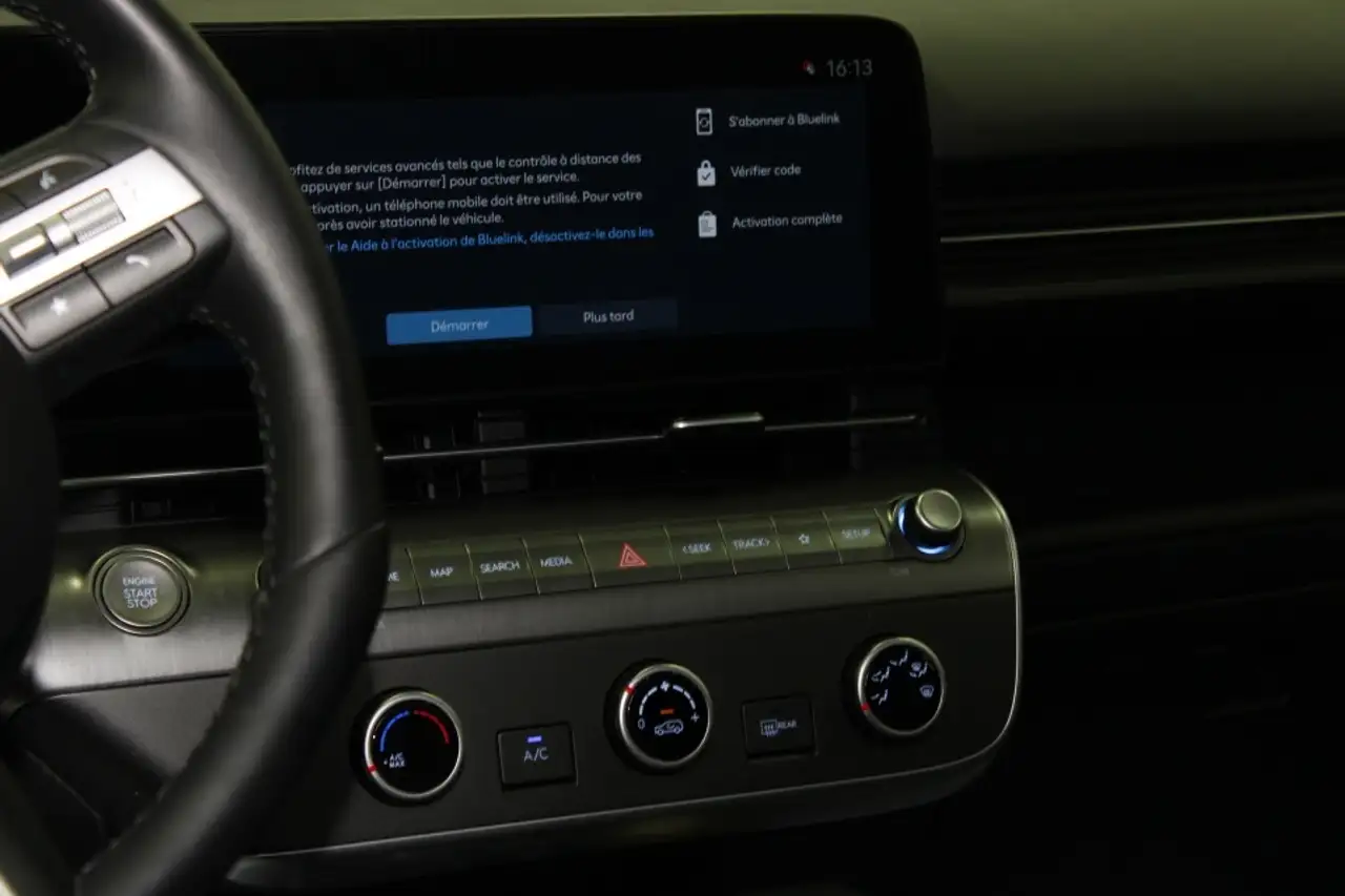 Hyundai KONA снимка Hyundai KONA
