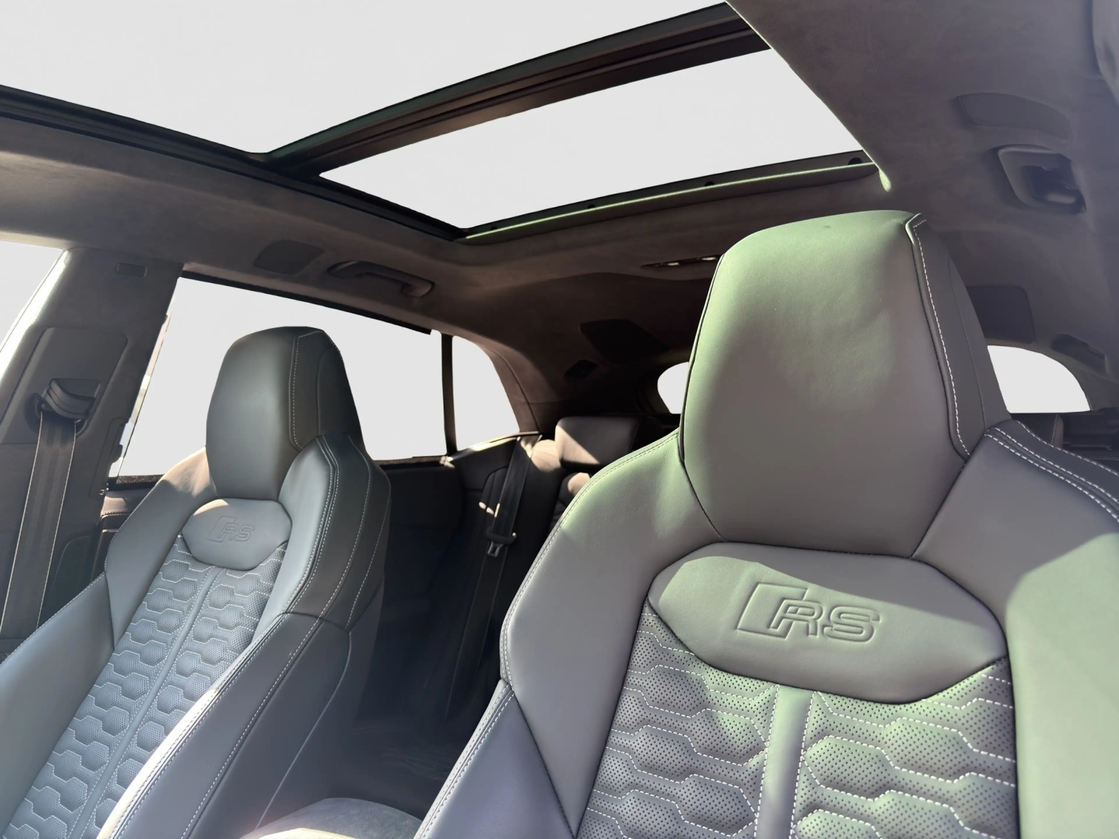 Audi RS Q8 4.0 TFSI quattro KERAMIK/PANO/UPE 192.158 — photo 15