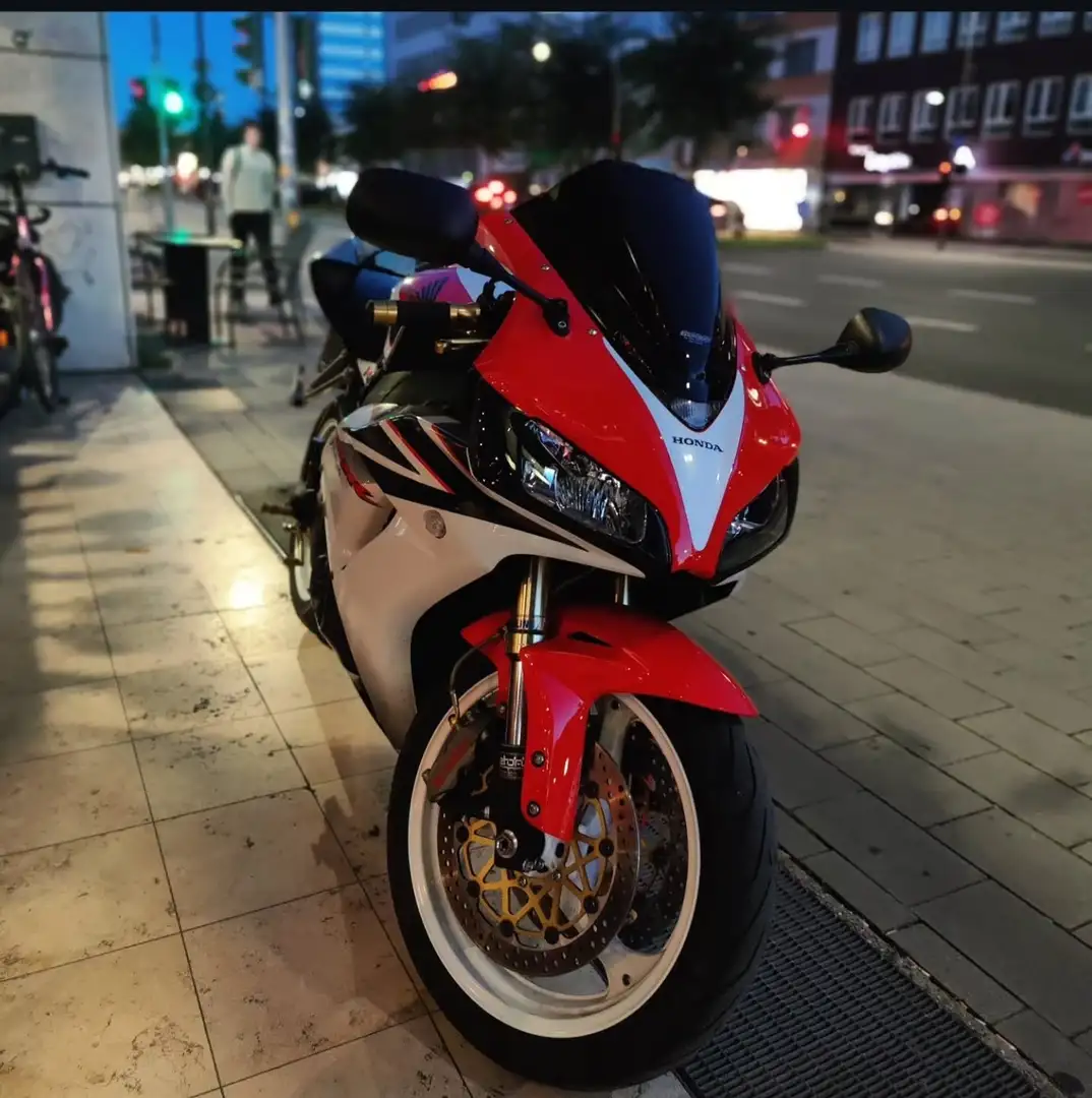 Honda CBR 1000 RR - SC57 HRC Alb - 1