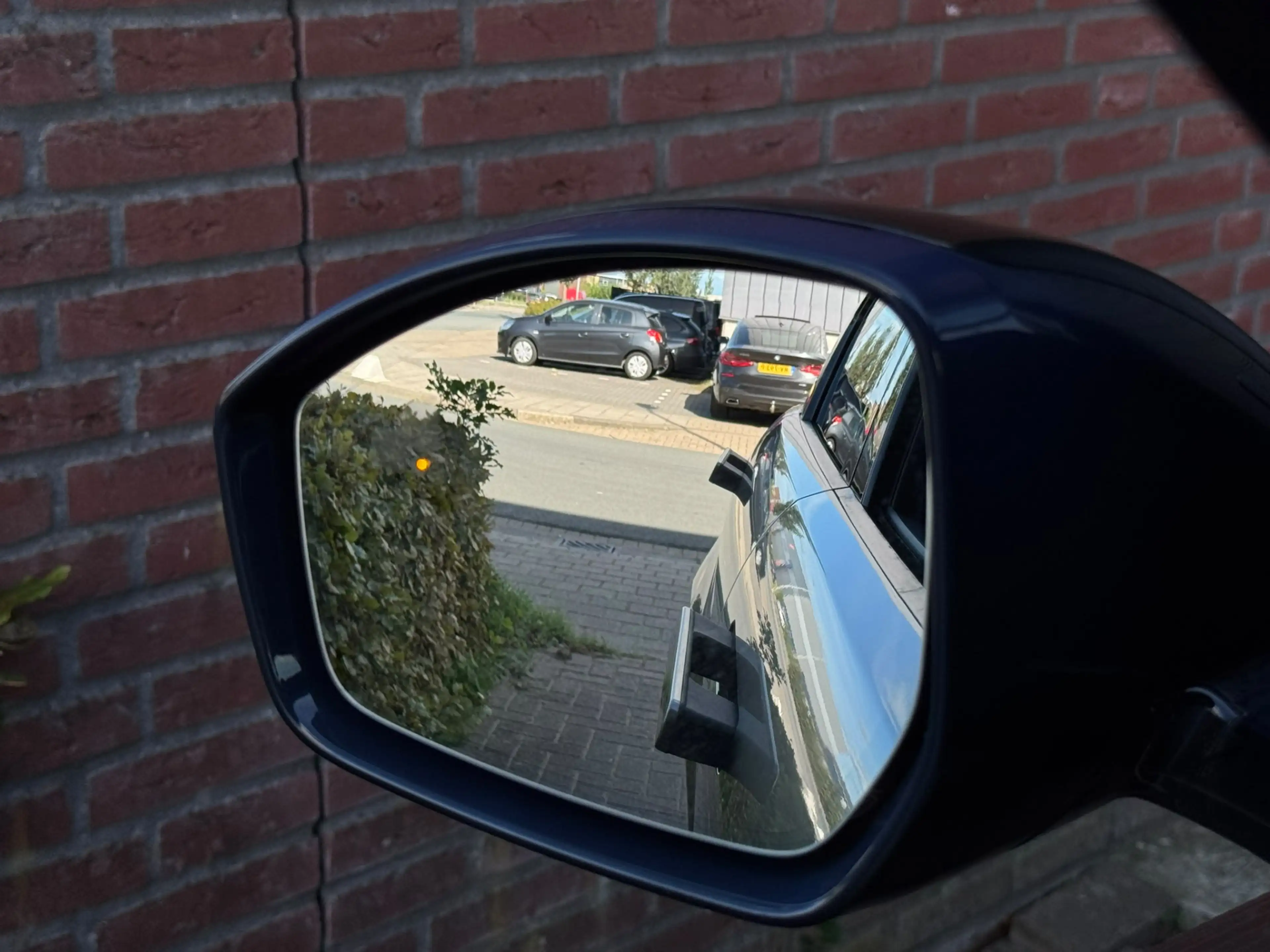 Land Rover Range Rover Evoque 2.0 P200 AWD R-Dynamic S Pano Meridian Camera — photo 21