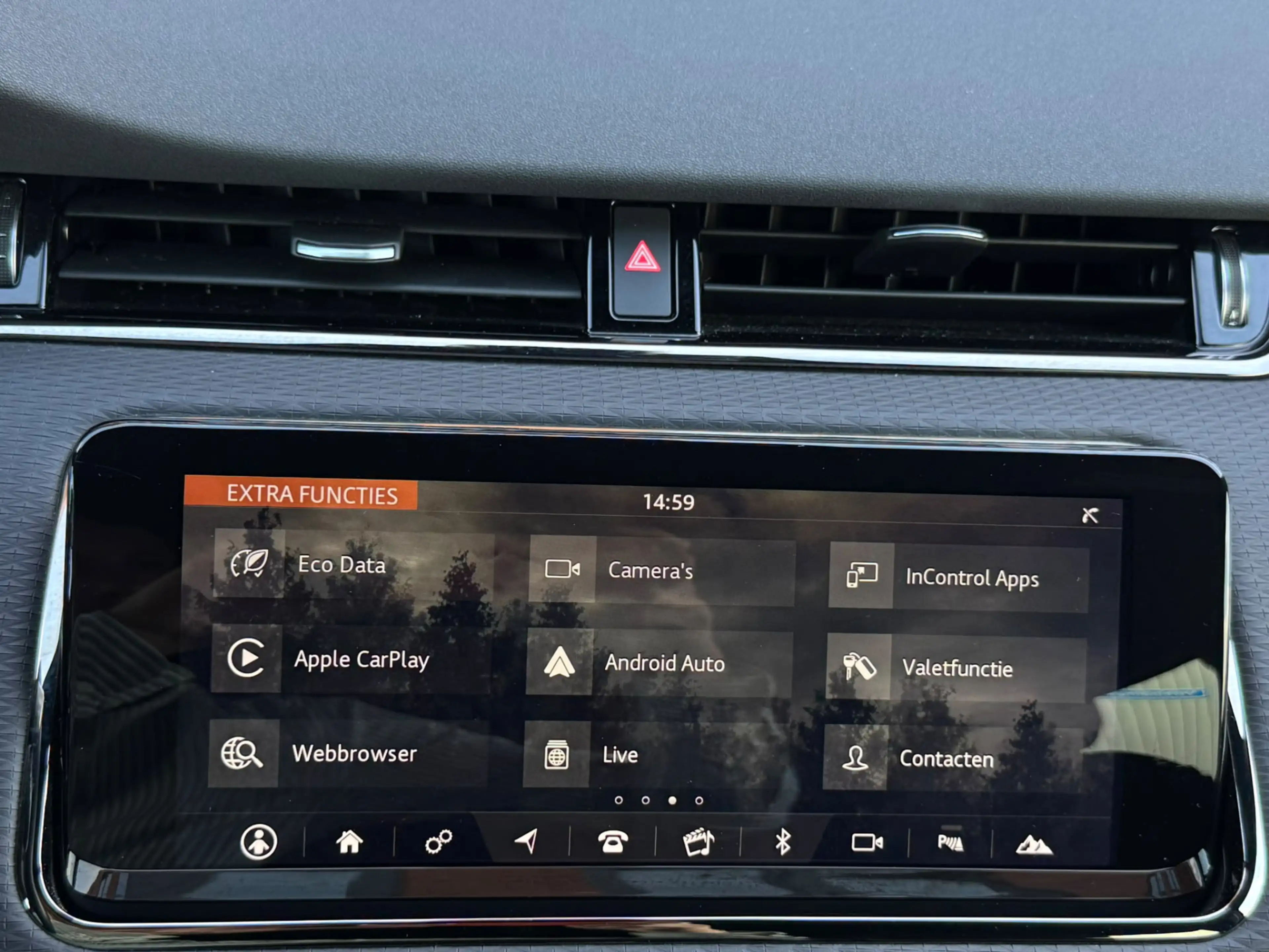Land Rover Range Rover Evoque 2.0 P200 AWD R-Dynamic S Pano Meridian Camera — photo 29