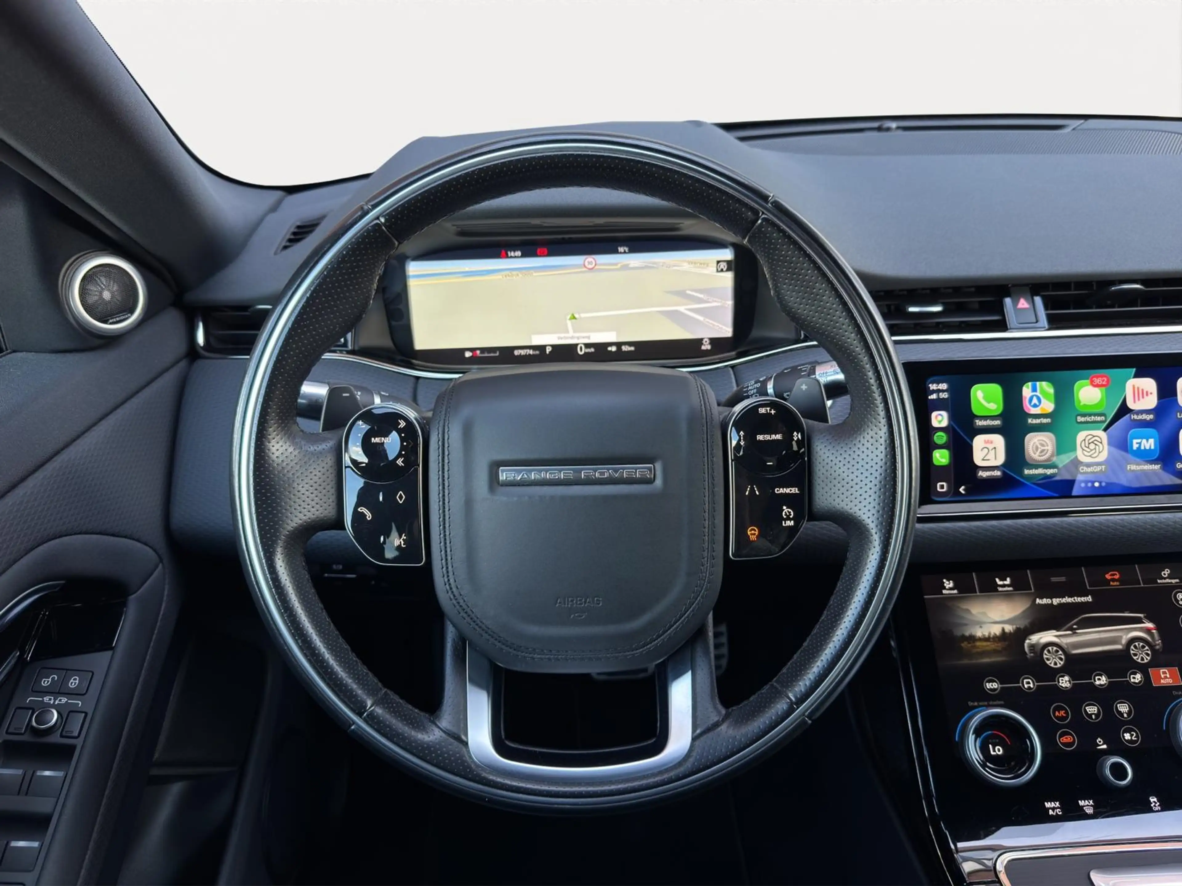 Land Rover Range Rover Evoque 2.0 P200 AWD R-Dynamic S Pano Meridian Camera — photo 36