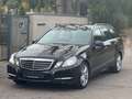Mercedes-Benz E 200 T-Modell CGI BlueEfficiency Avantgarde Negro - thumbnail 1